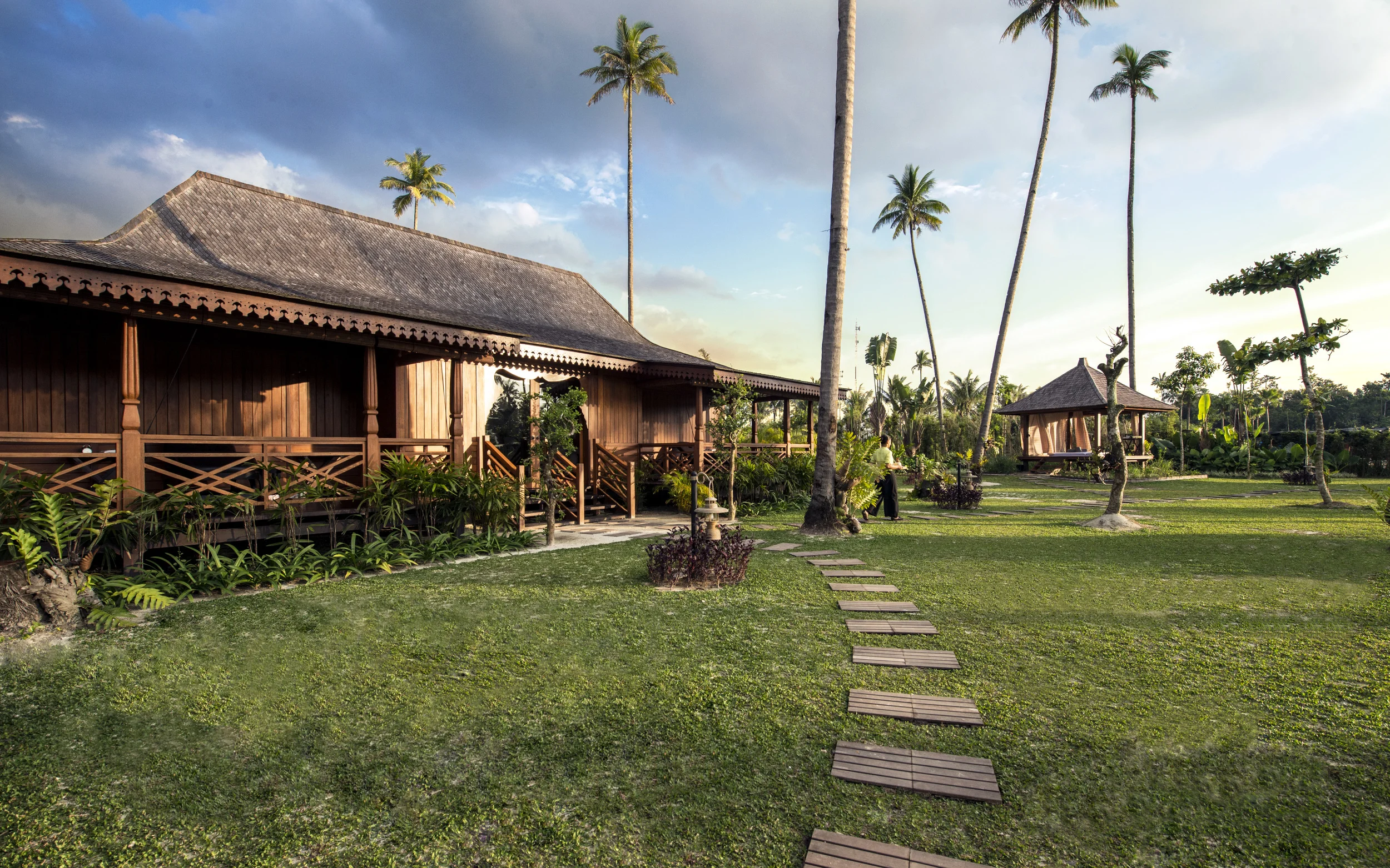 Spa Exterior.jpg