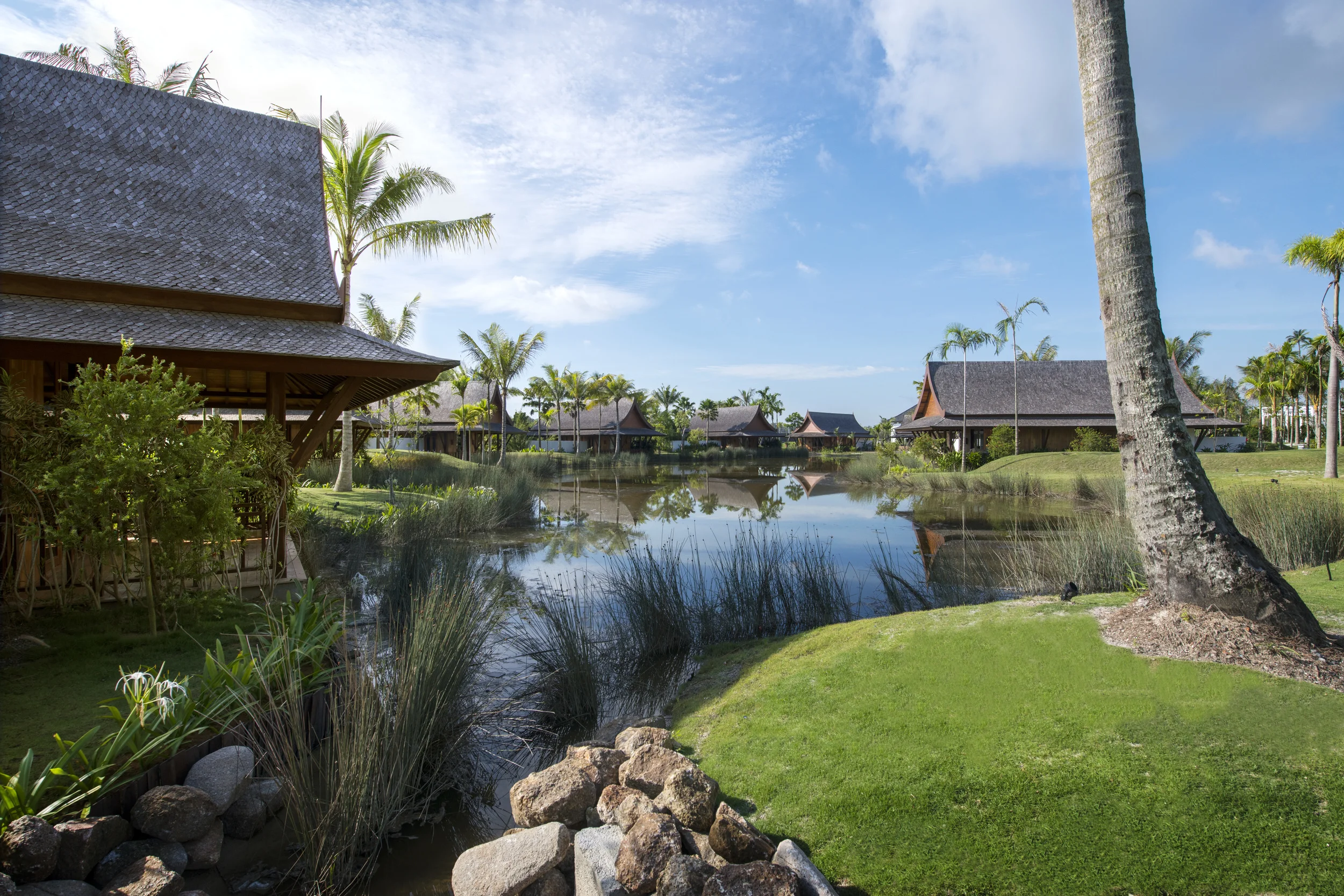 Thai+Villa+Exterior+fn.jpg