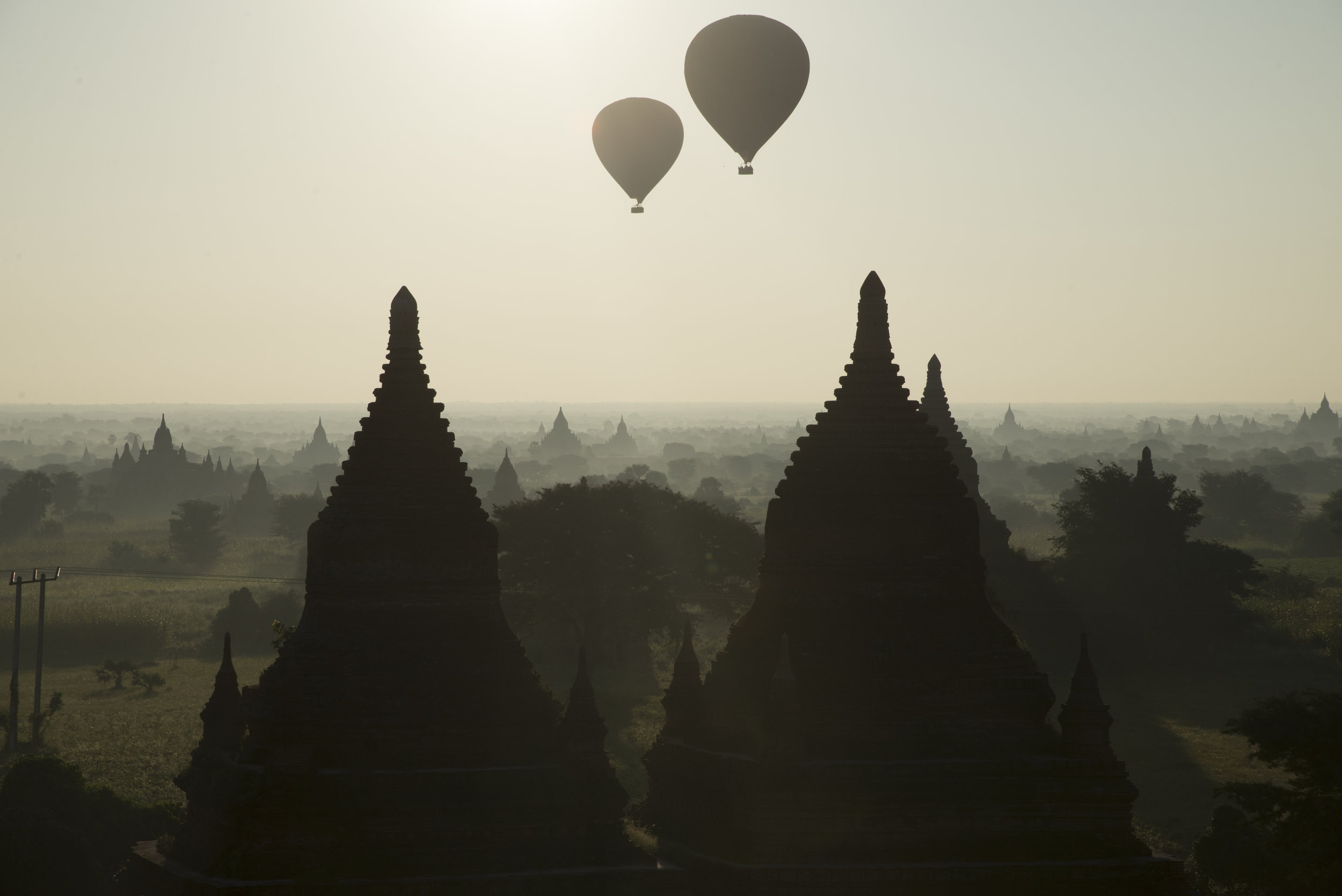 _4.27 Hot Air Balloons, Bagan Temple Complex.jpg