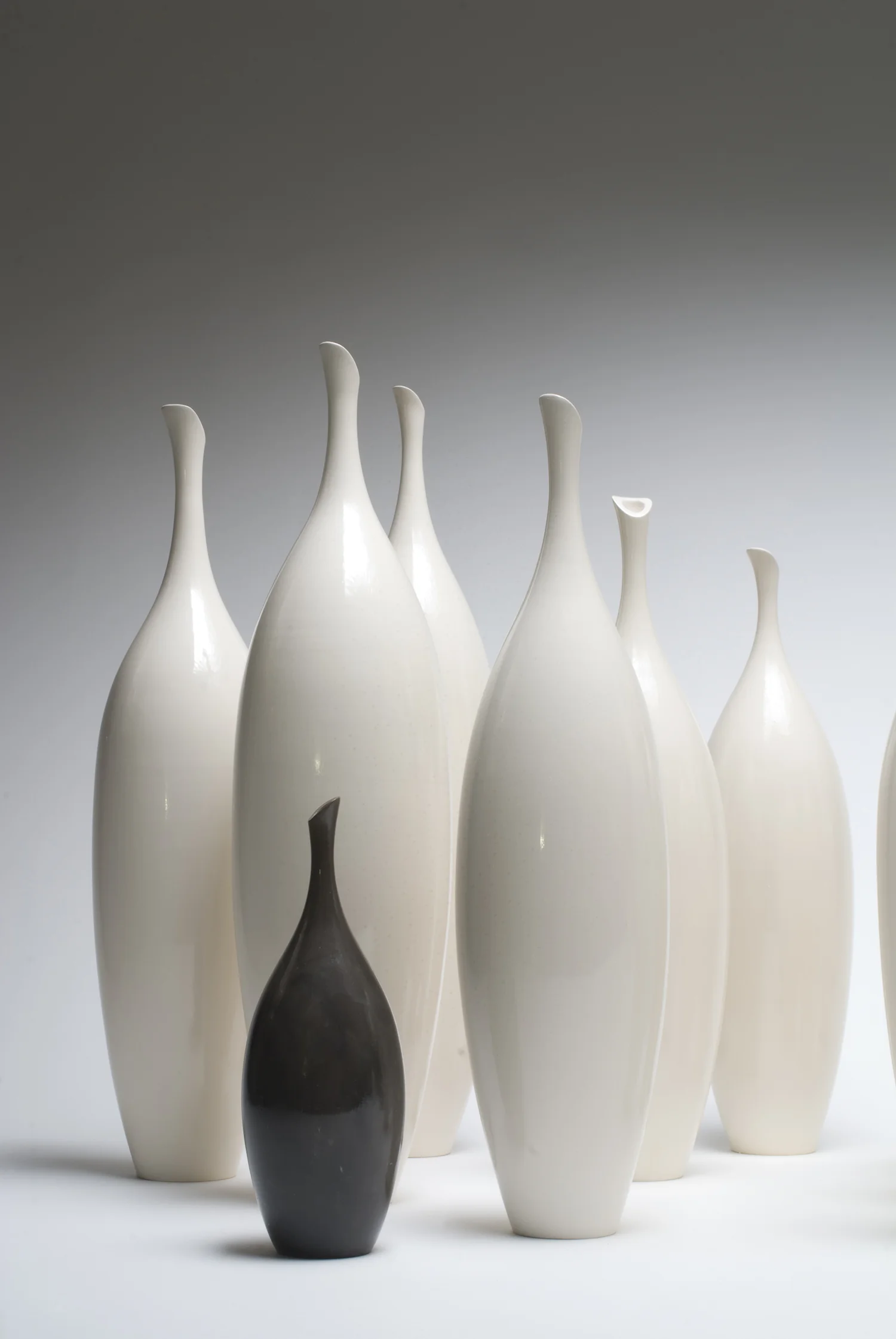 Pearl & Marbled Onyx: 25 Piece Vase Family (Detail) 