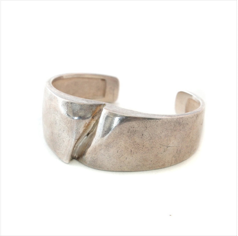 Darina's Bracelet - Bjorn Weckstrom - Hopea.png