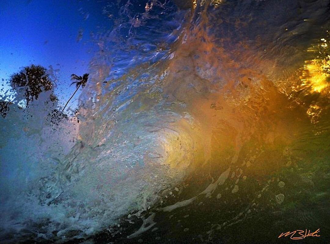 SPLASH OF COLOR // the colors I got from this backlit wave blew me away. It never gets old shooting water and light because each moment that is frozen in time is uniquely gorgeous and surprising. // shot using my @knektusa trigger with @litragear tor
