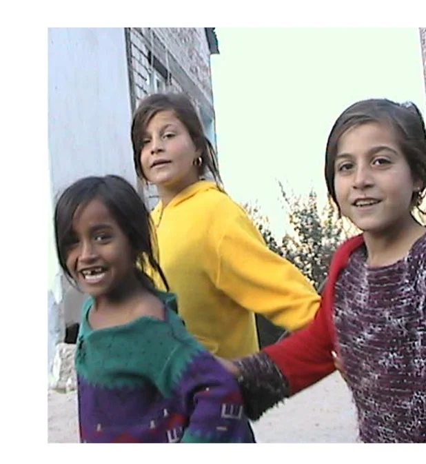 Roma children.jpg