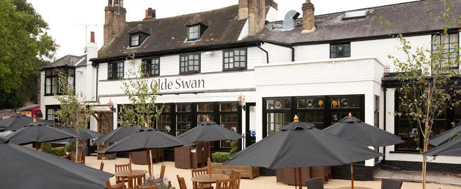 swan pub.jpg