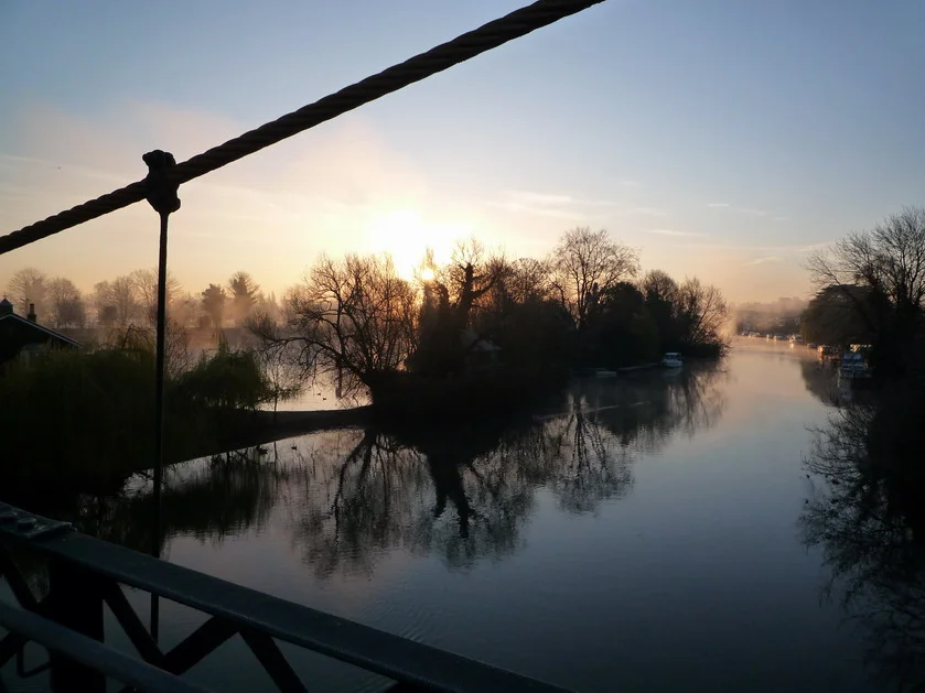 January sunrise from Thames Ditton Island Bridge.jpg