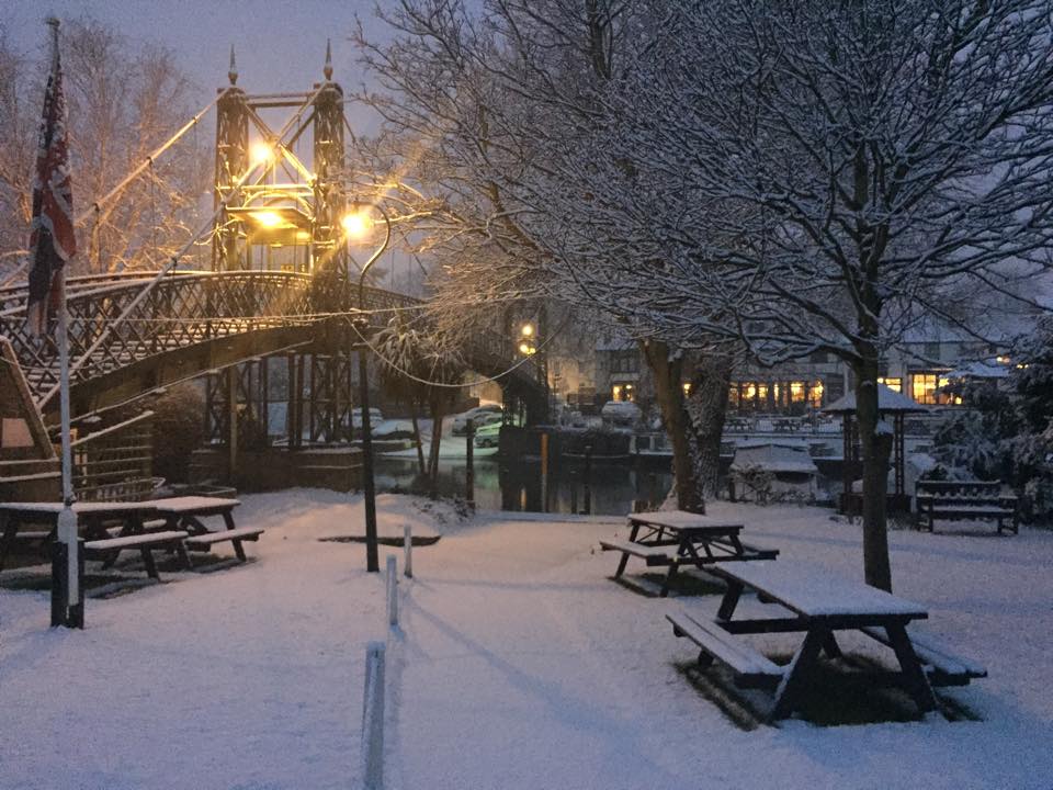 Thames Ditton Island in snow.jpg