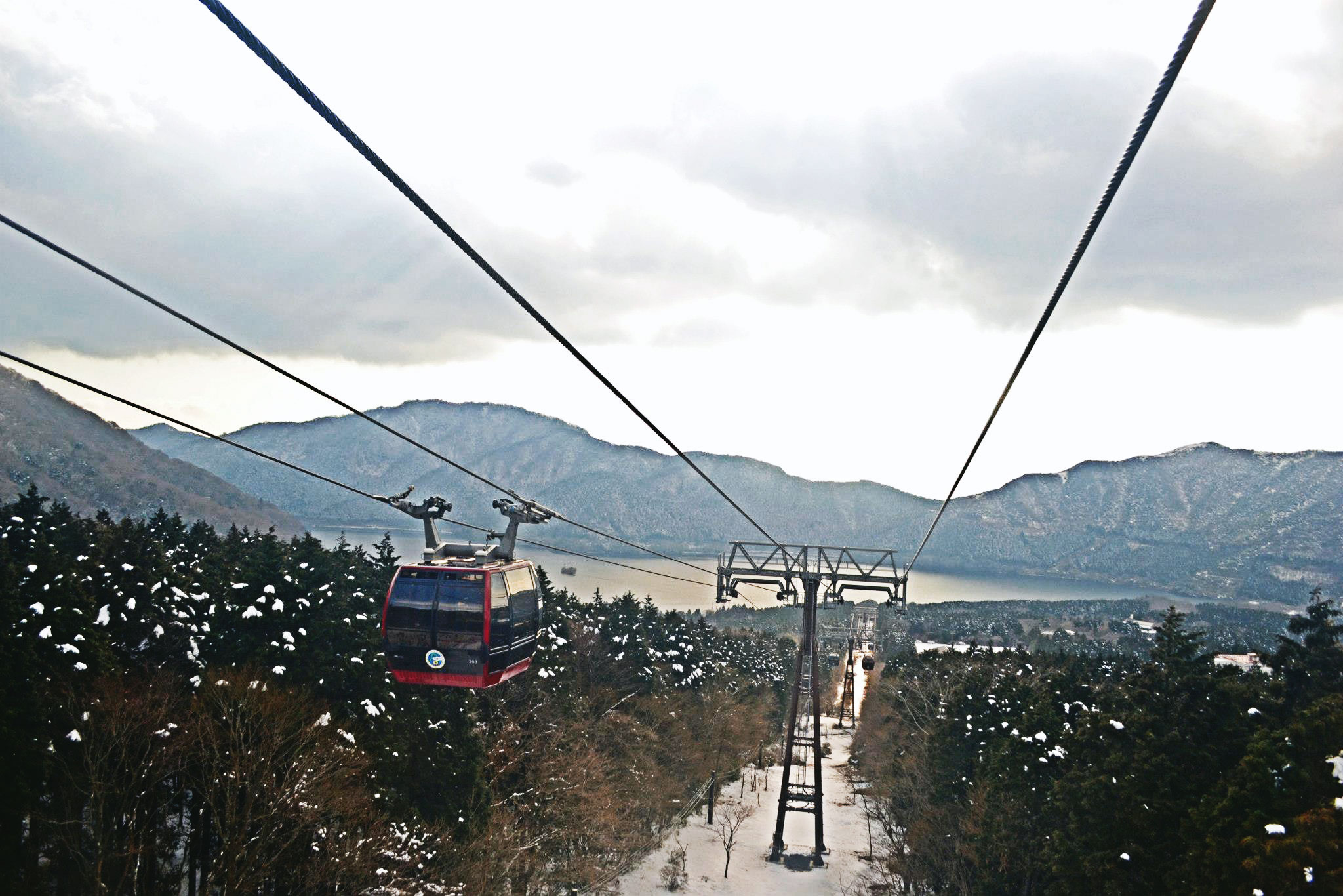 The Hakone Ropeway gondola from Hakone