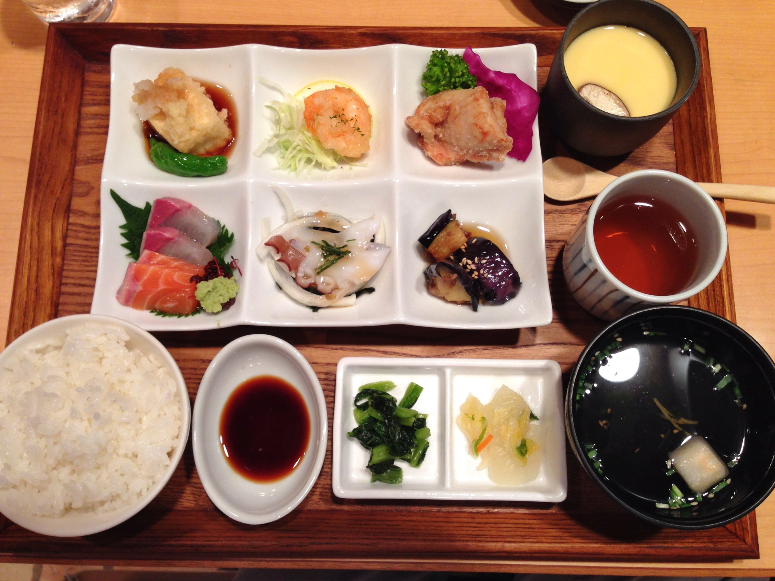 sai-lunch.jpg