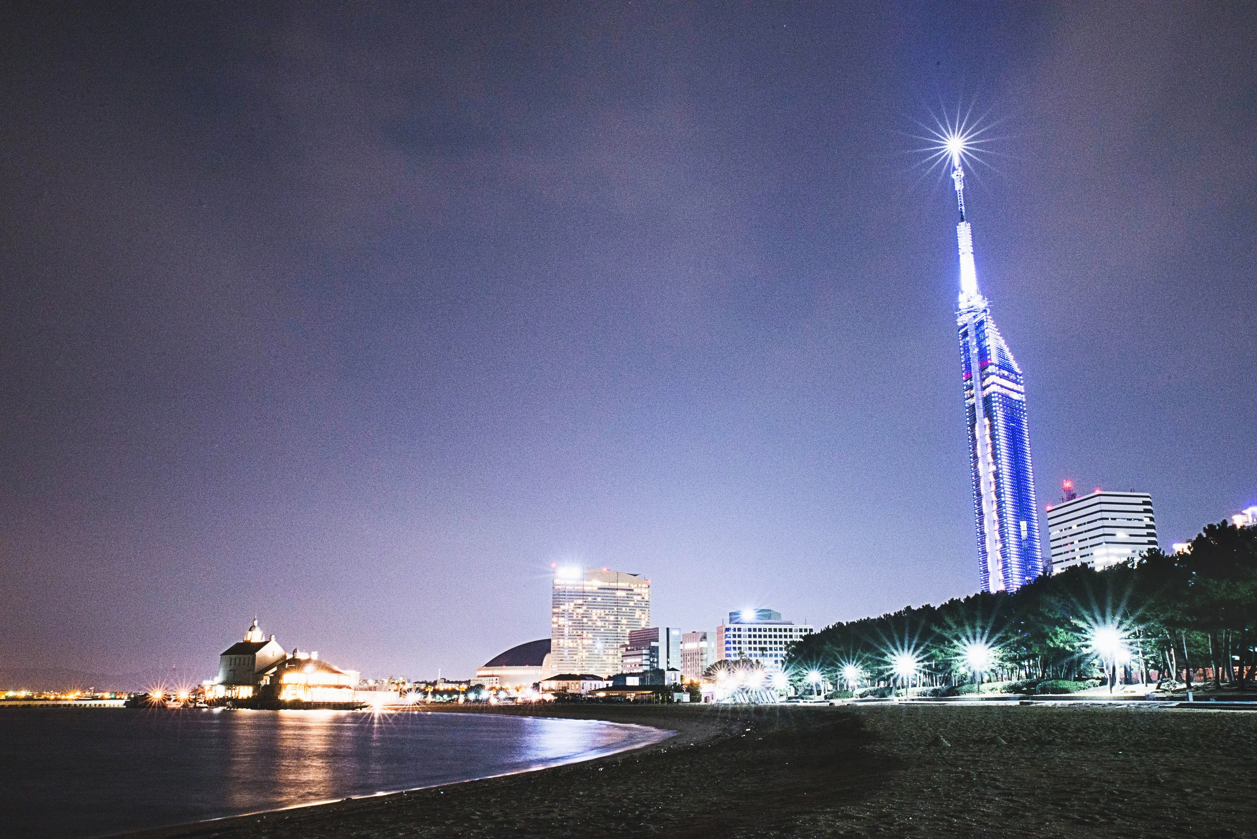 Shot from Momochi Beach , with Fukuoka Yahoo Dome and Fukuoka Tower.