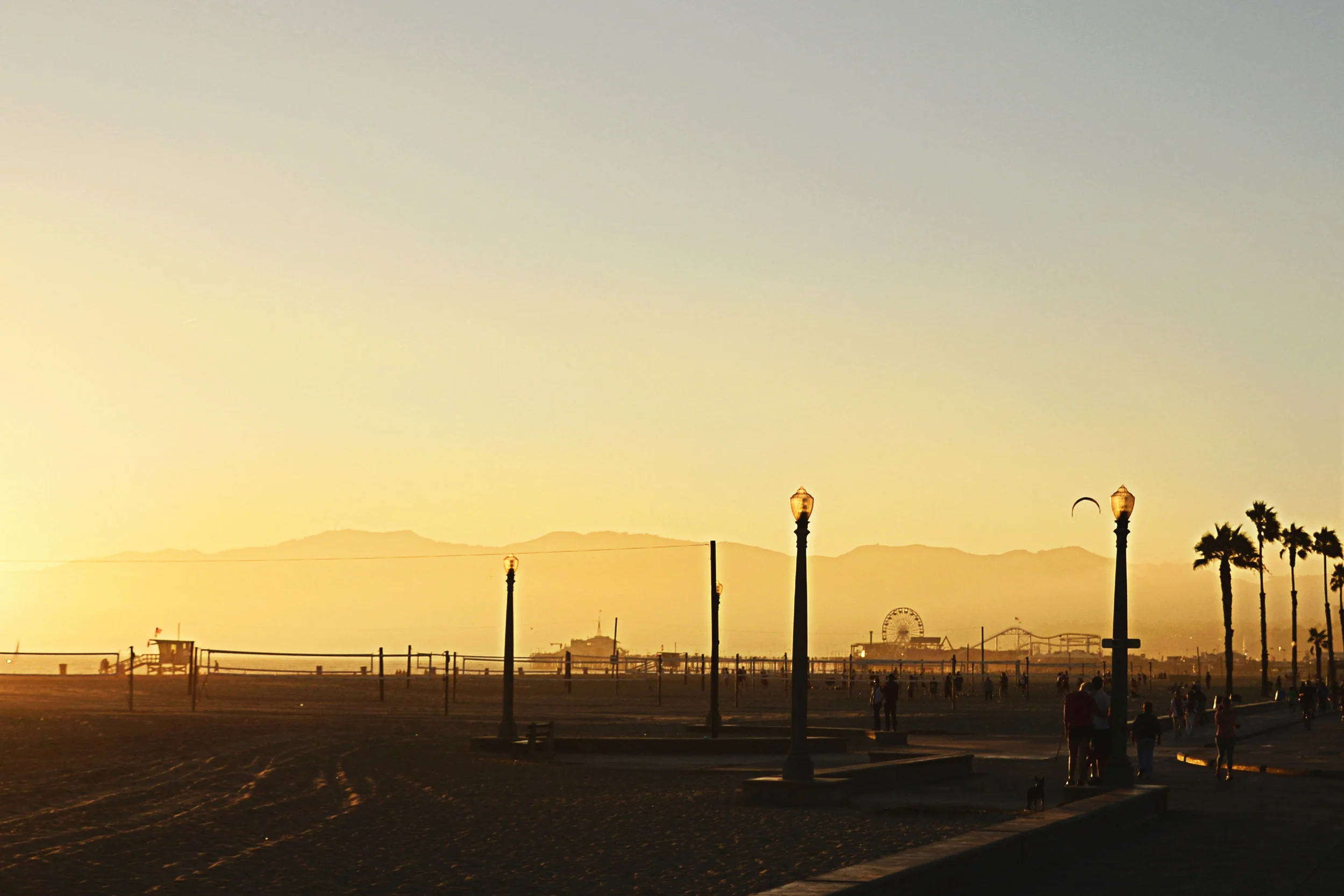 Santa Monica Pier in the distance