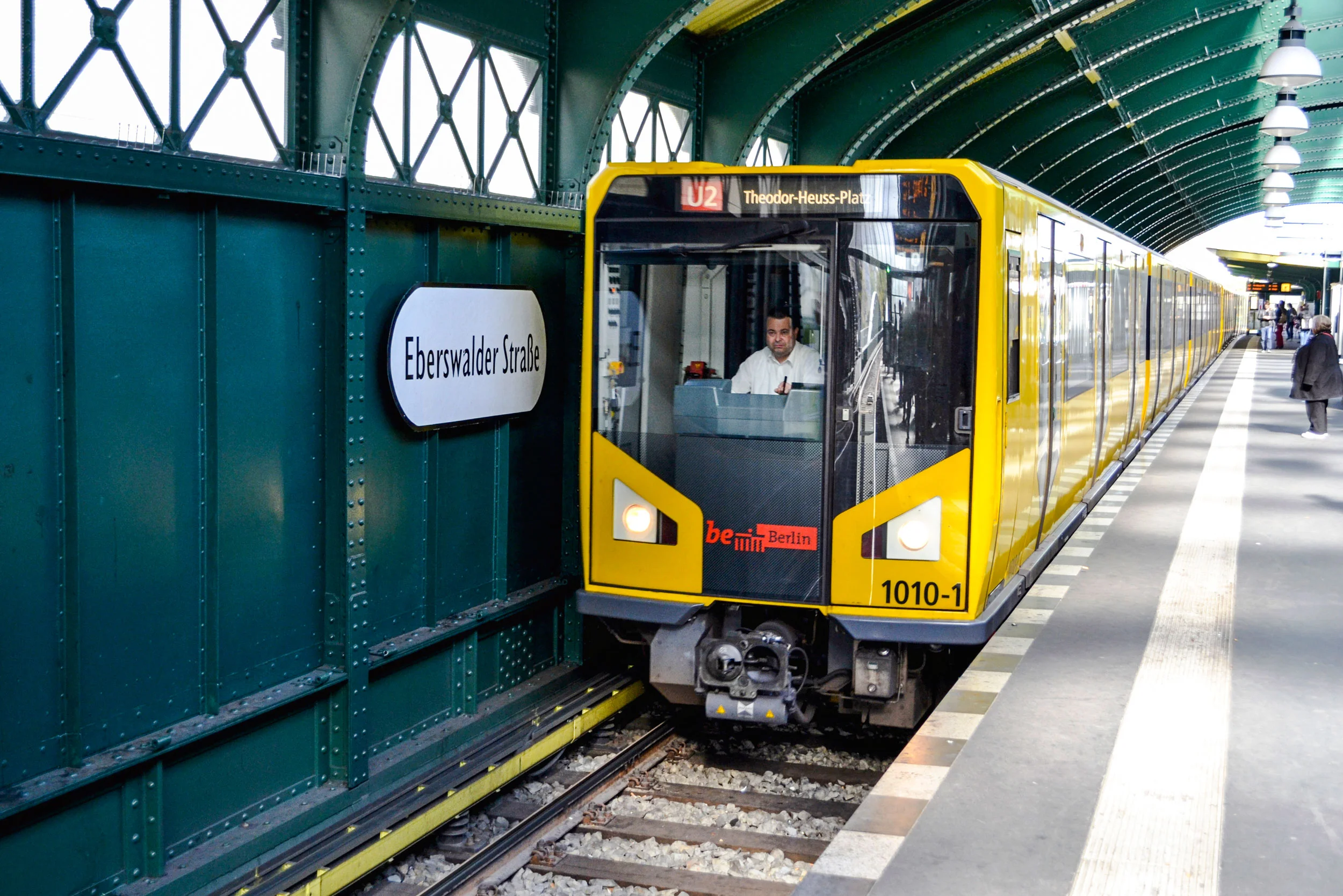 berlin-eberswalder-strabe-station-02.jpg