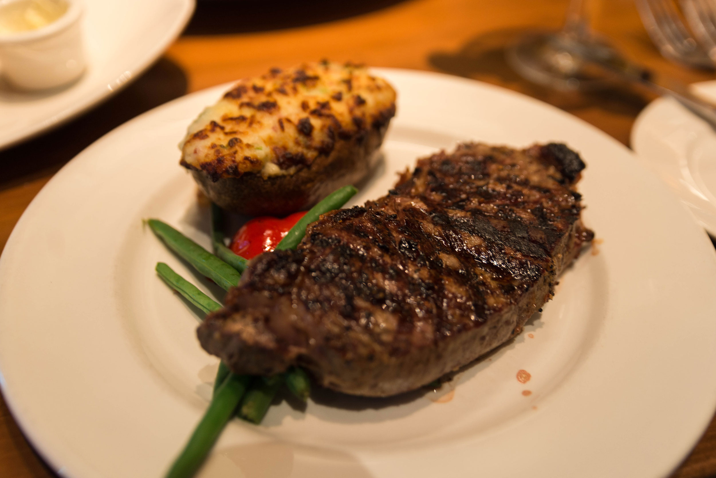 canada-vancouver-thekeg-02.jpg
