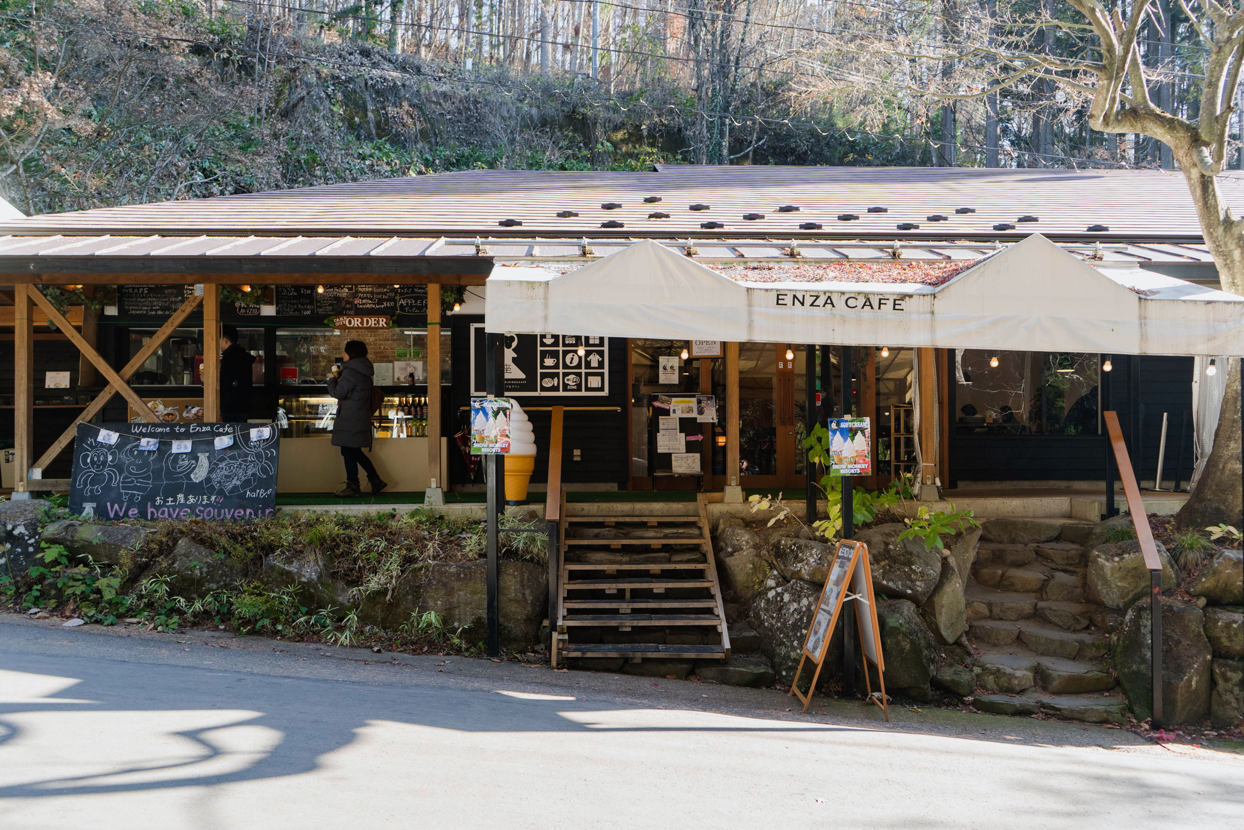 nagano-30-yamanouchi-enza-cafe-04.jpg