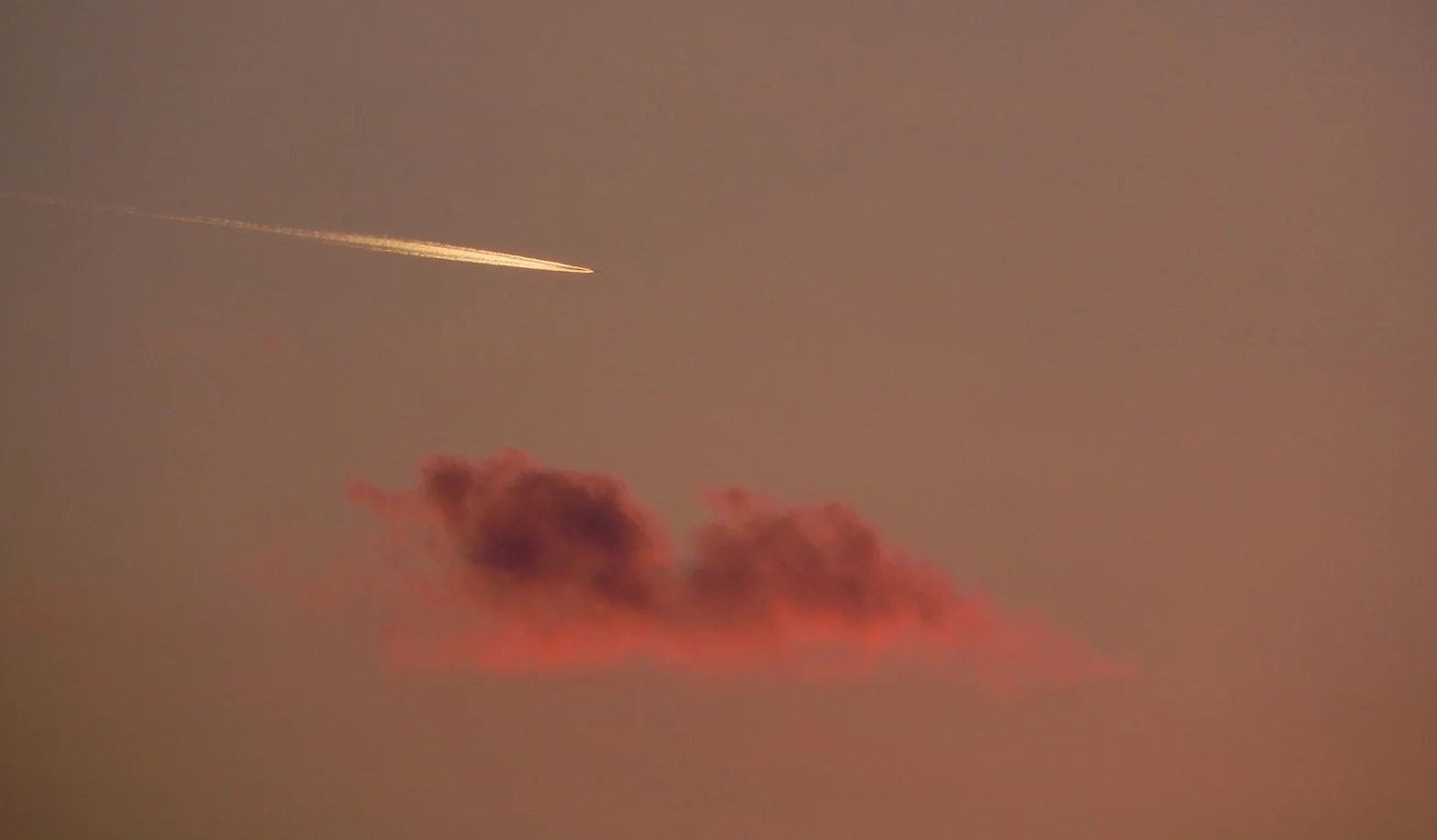 flights low.jpg