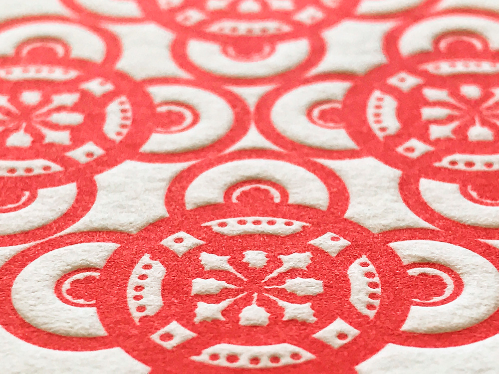 slacklinepress-tile-red-closeup.jpg