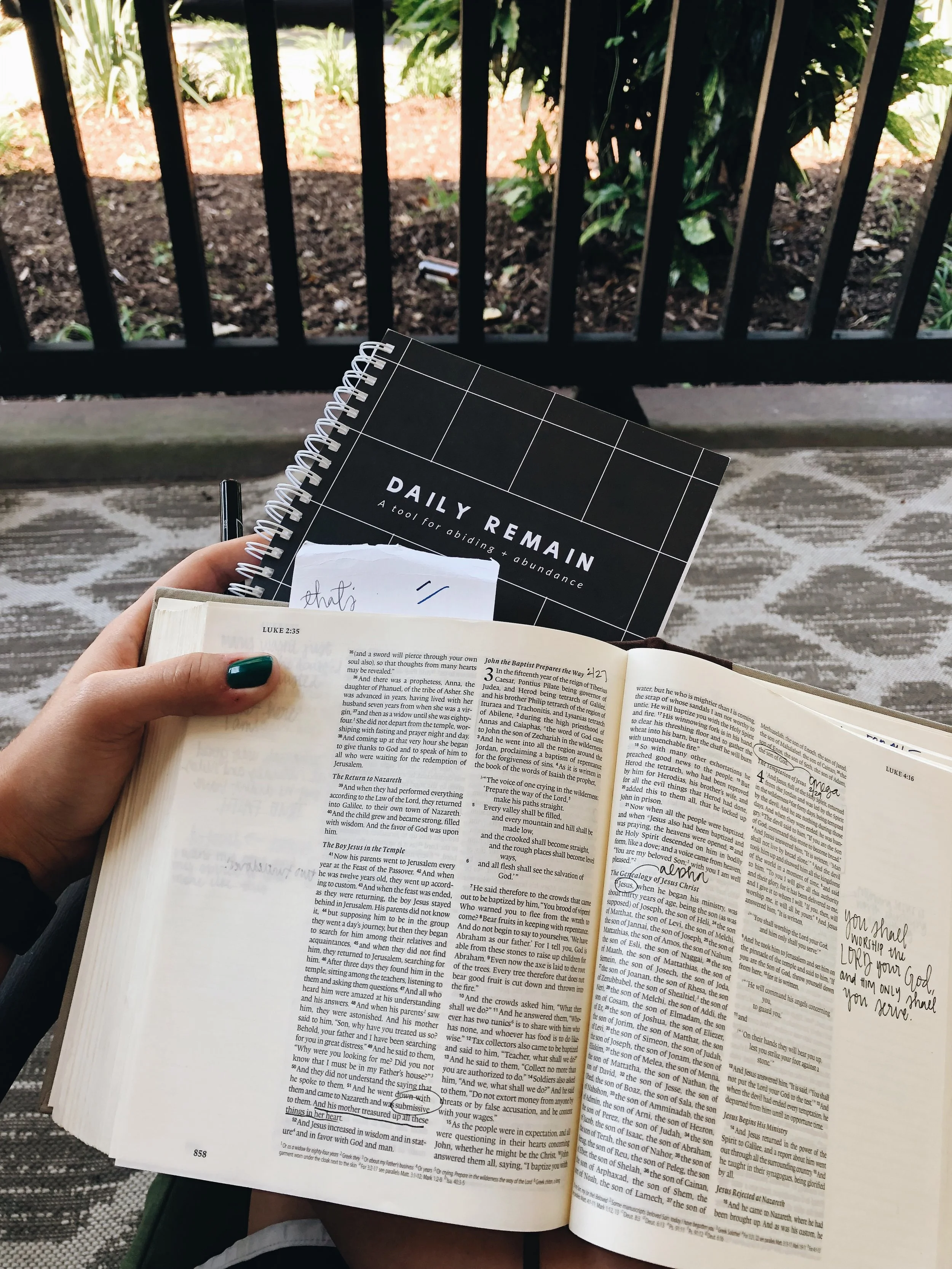 How to Memorize Scripture (Tips and Tricks!)