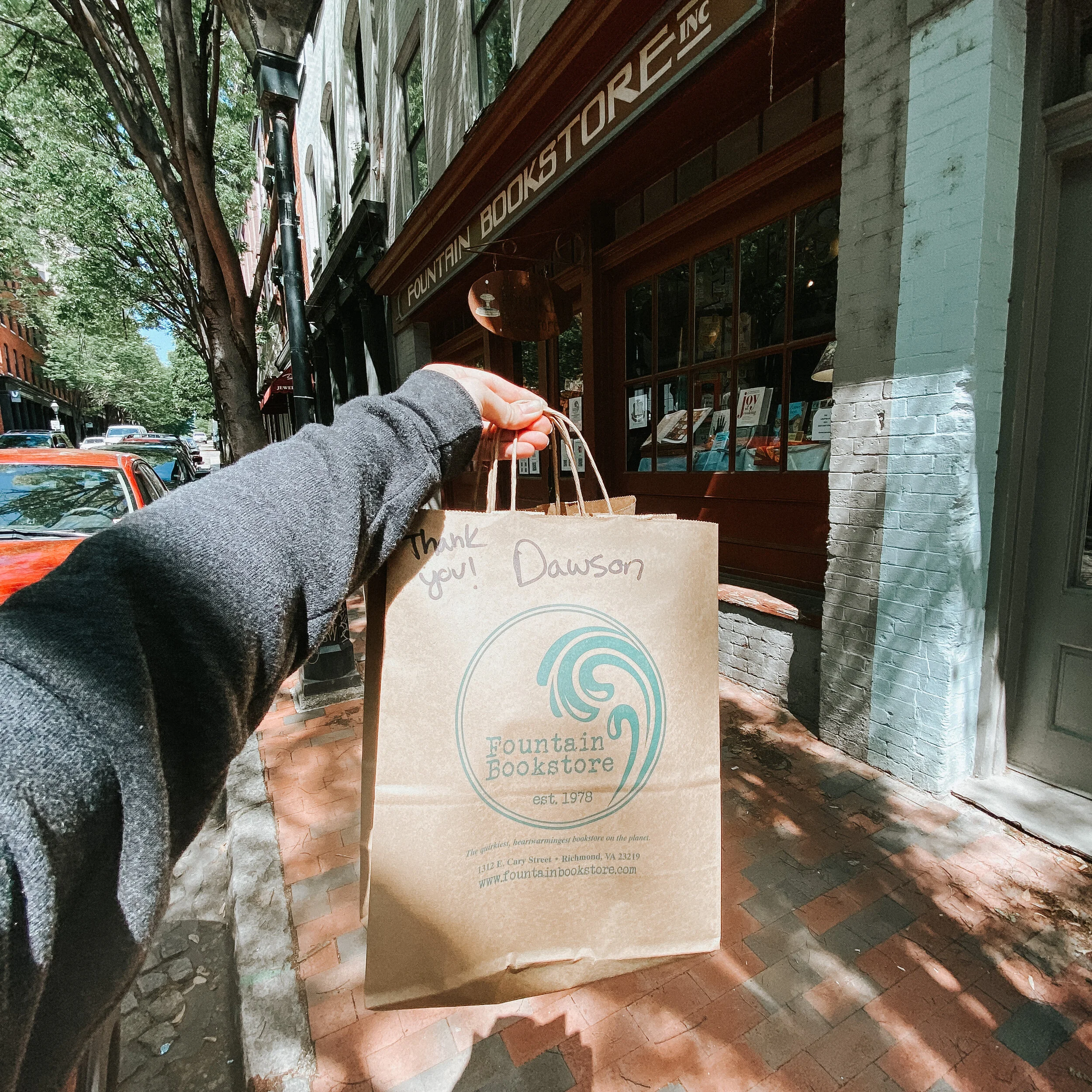 episode 9: local bookstores + bucket lists + what's working for me