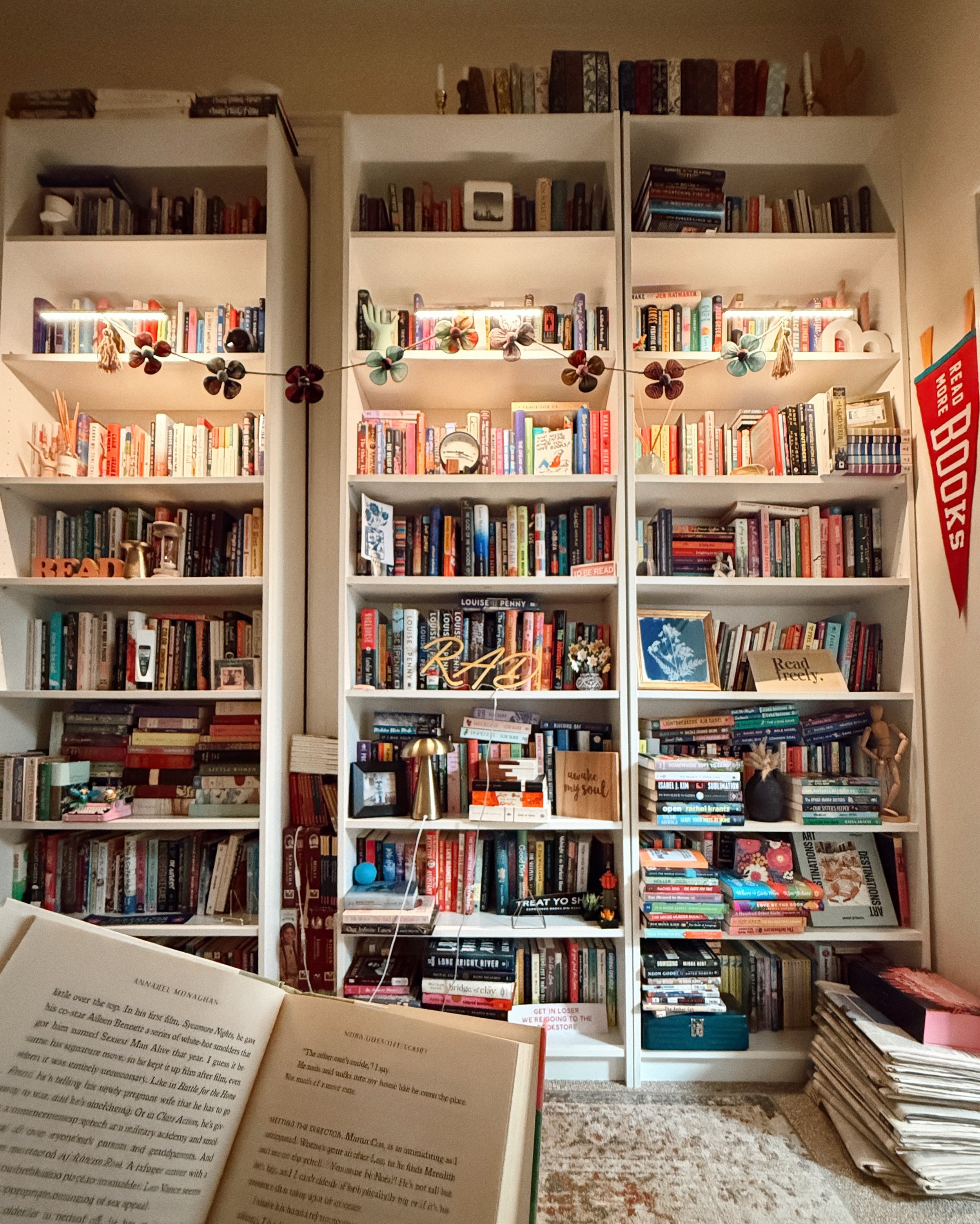 rich in life because this is my book cave 😍

#whereradlives #radlivesinrva #bookshelves #bookshelvesofinstagram #billybookcase
