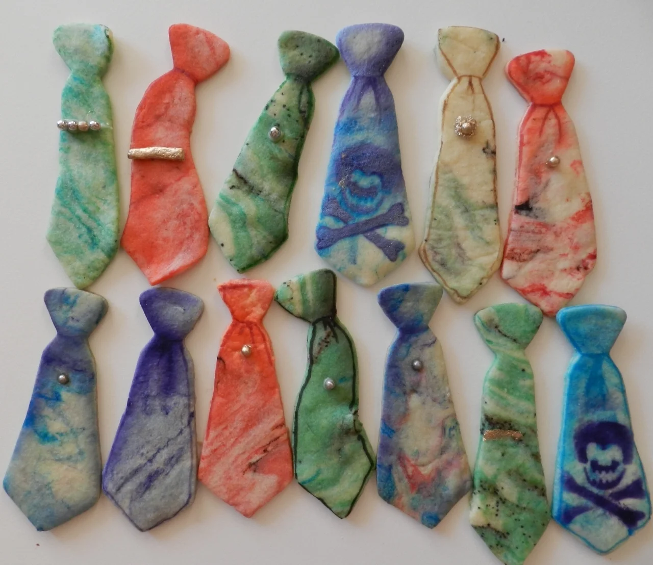 Ties, with edible 24 k gold tie bars & tacs!