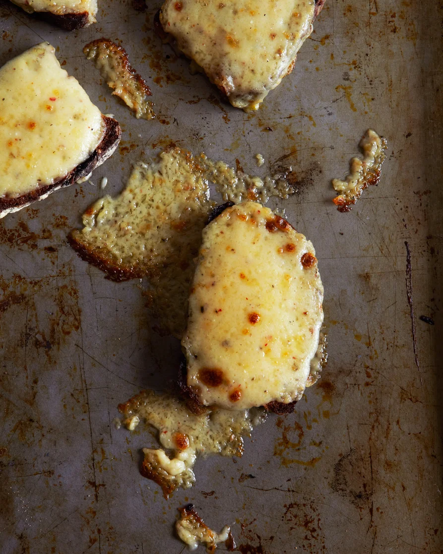 broiled rarebit