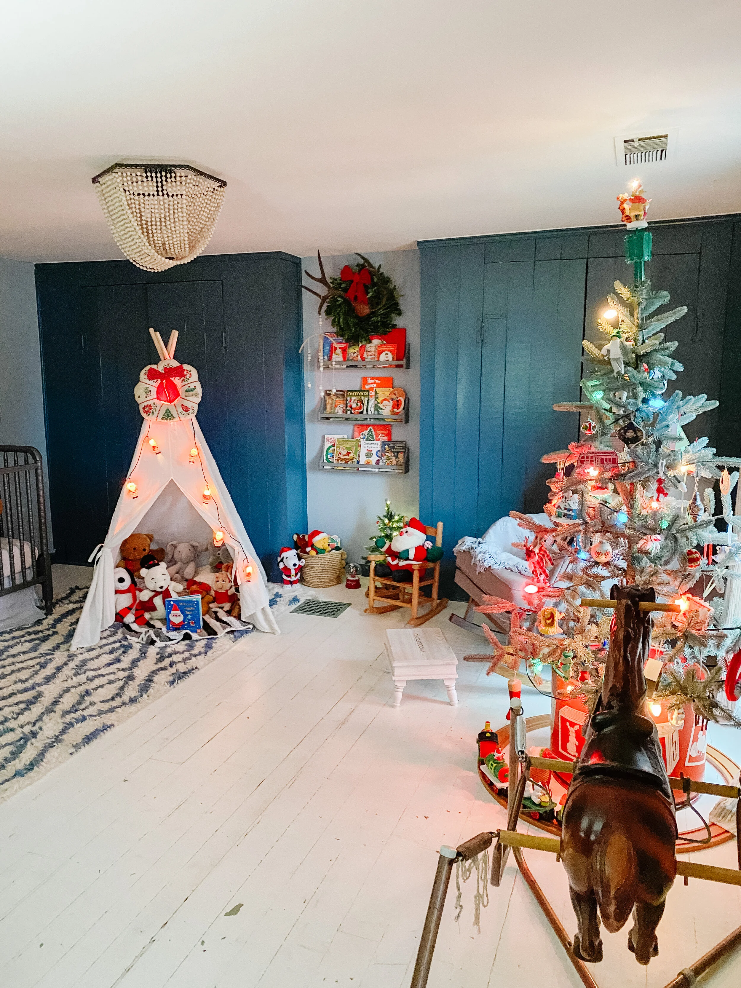 christmas nursery decor