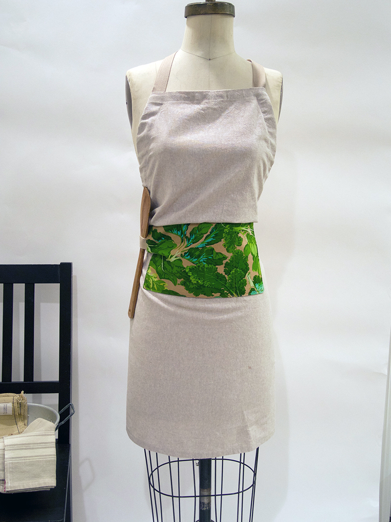 SIMPLE LINEN APRON- LETTUCES MAIN.jpg
