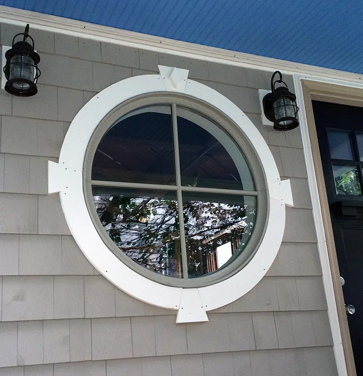 circular window.jpg
