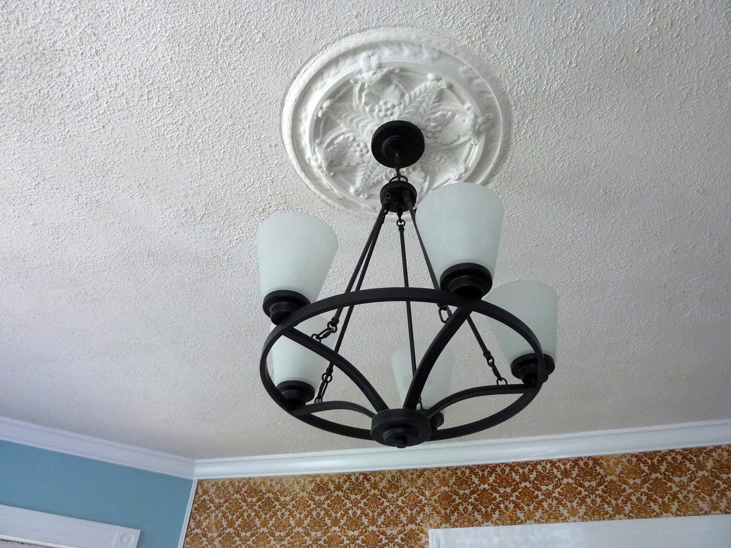 ...as is this light fixture.