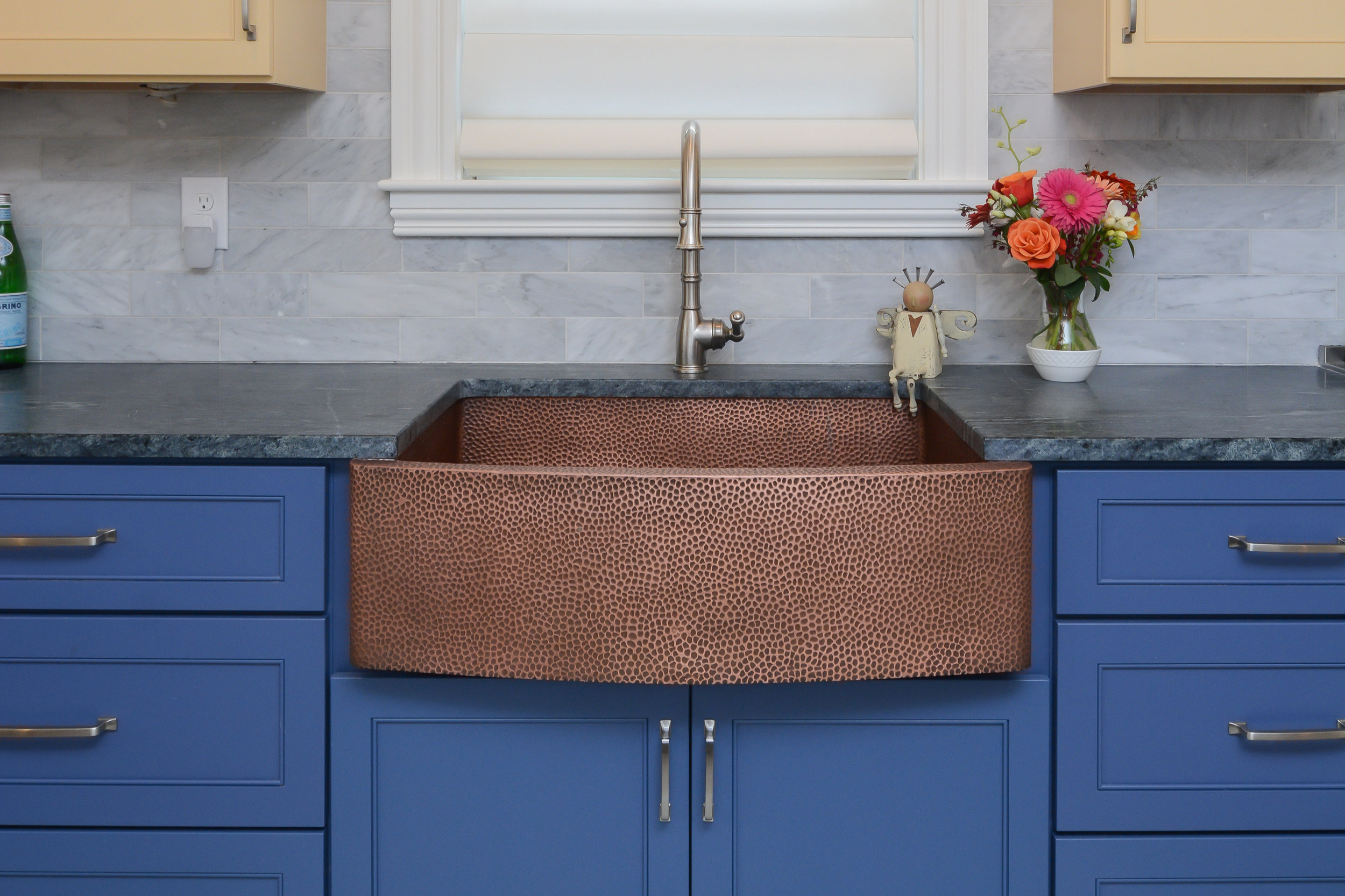 Hammered copper sink is the centerpiece