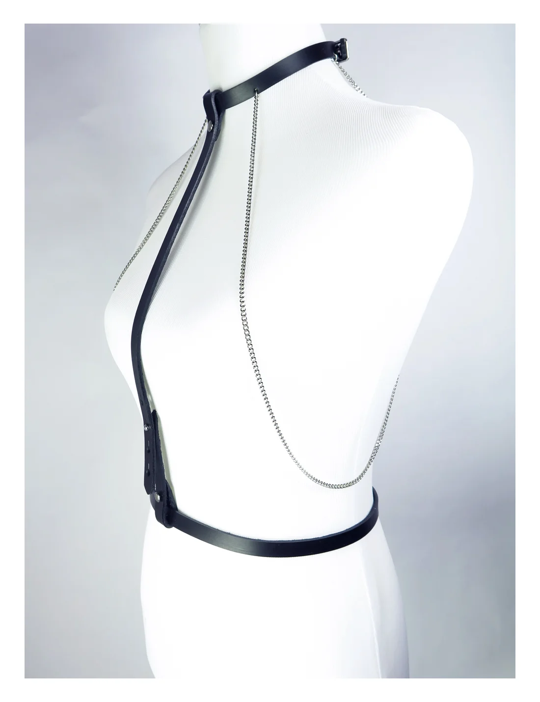 MC-AW15-FRANKIE-HARNESS-2-sm.jpg