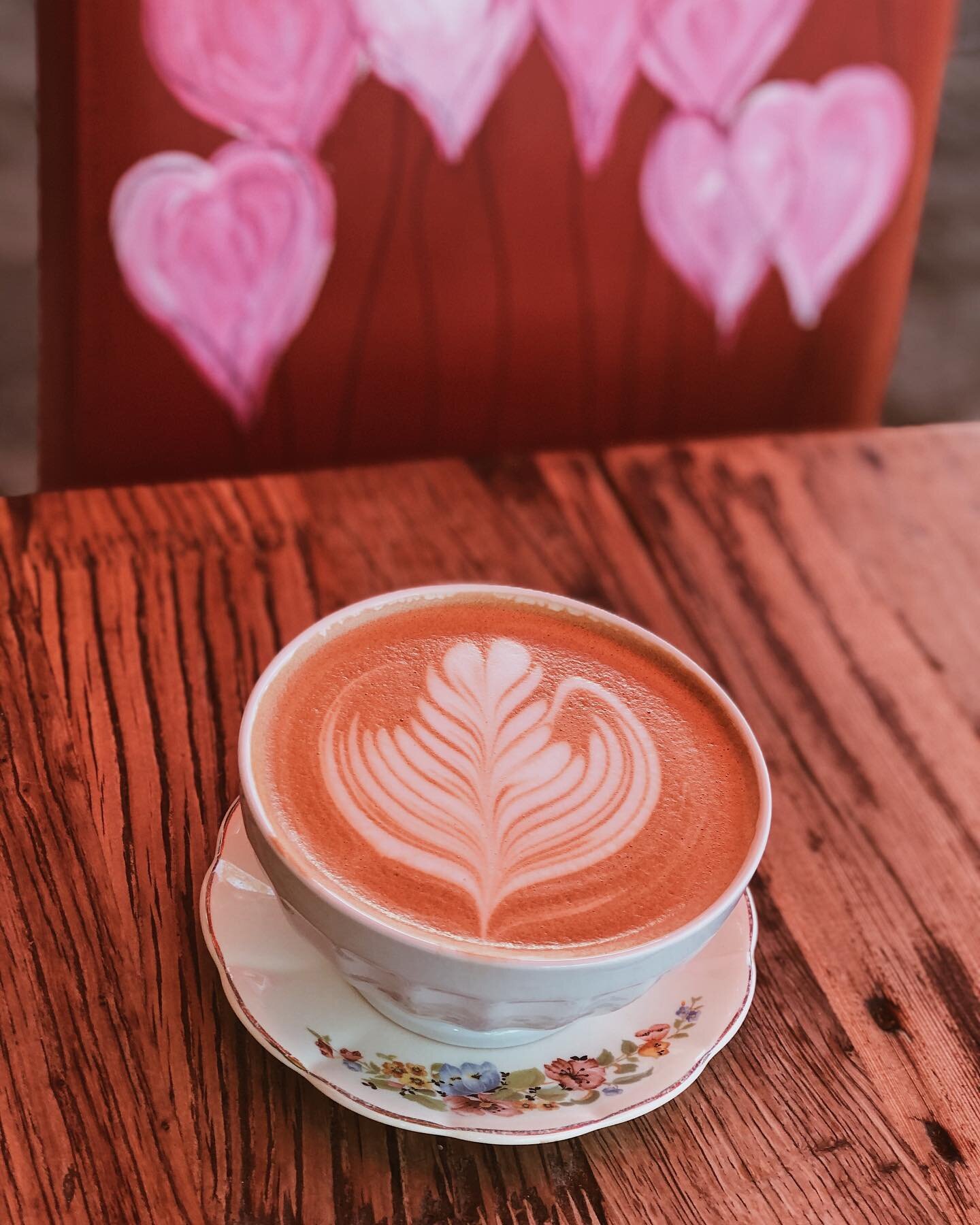 Lattes all day everyday! Open at 8am for coffee &amp; pastries, Monday-Sunday🌷
&bull;
&bull;
&bull;
#restaurant #food #foodie #instafood #dinner #bar #delicious #yummy #foodphotography #foodlover #cafe #lunch  #foodstagram #instagood #hotel #love #f