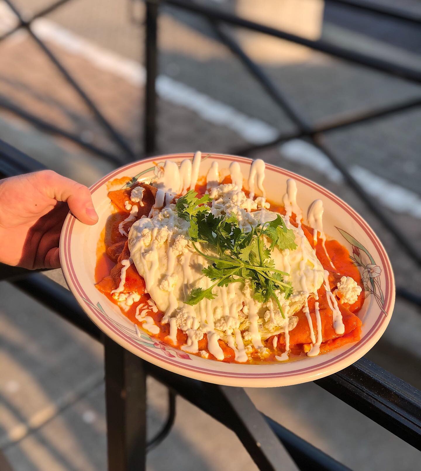 Guess whos back!!! Chilaquiles now served till 2pm 🤠
&bull;
&bull;
&bull;
#restaurant #food #foodie #instafood #dinner #bar #delicious #yummy #foodphotography #foodlover #cafe #lunch #foodstagram #instagood #hotel #love #foodblogger #pizza #tasty #w