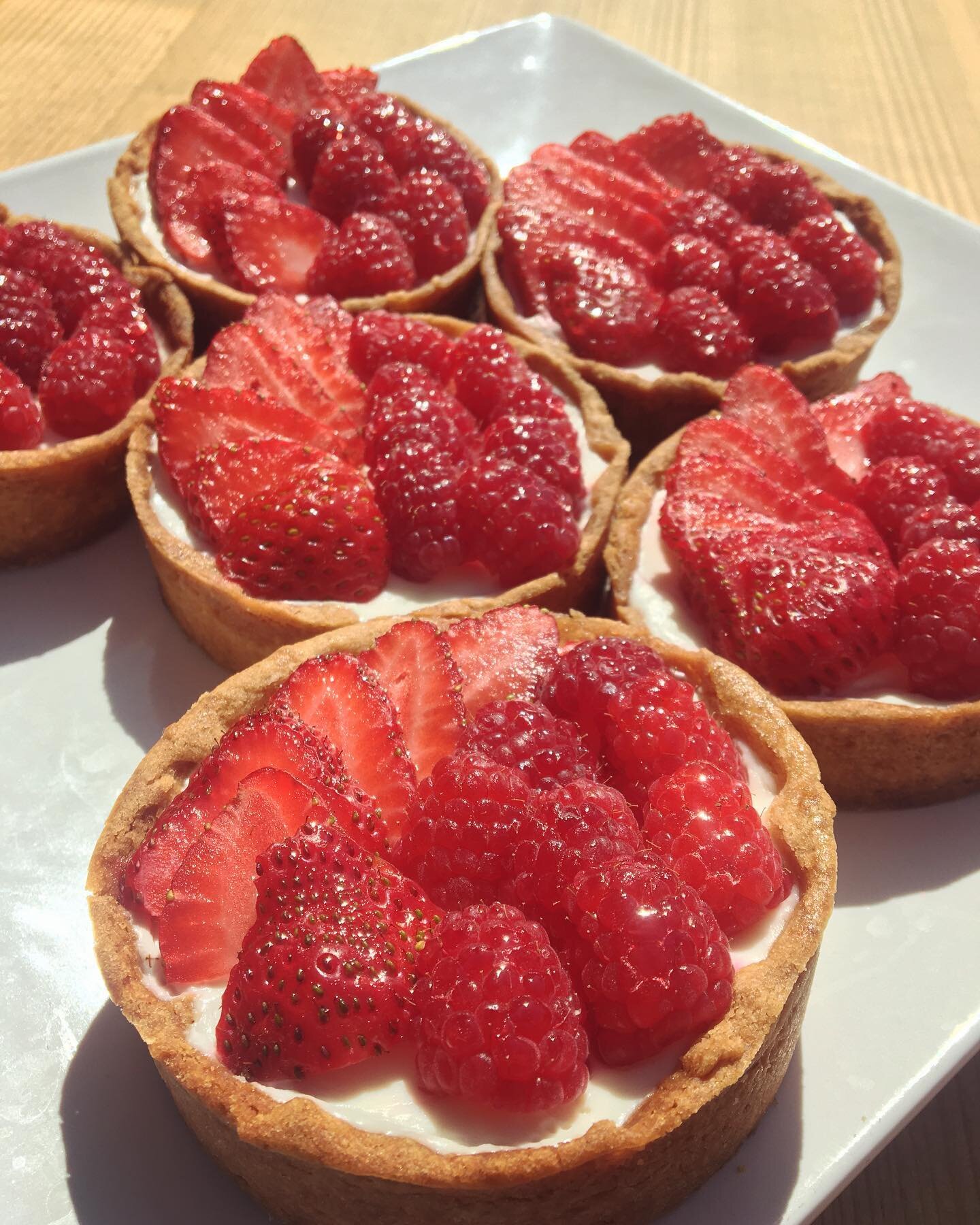 Berry &amp; French Cream Tartlets in the pastry case for Mother&rsquo;s Day weekend! Call in and grab one or three before they&rsquo;re all gone! We&rsquo;re open until 7 tonight!

#lafayetteca #eatlocal #eaaaaats #sffoodie #bayareafoodies #eastbayfo