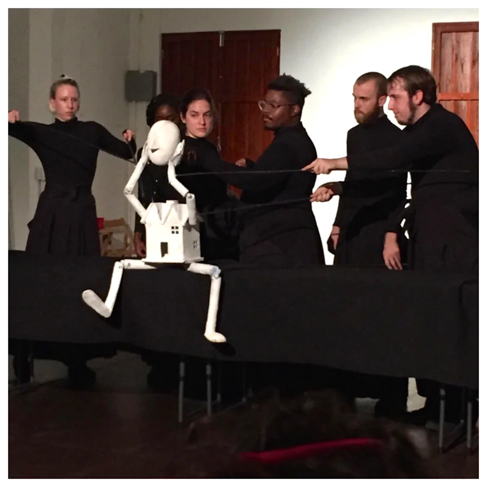 Operating the right arm of a group puppet