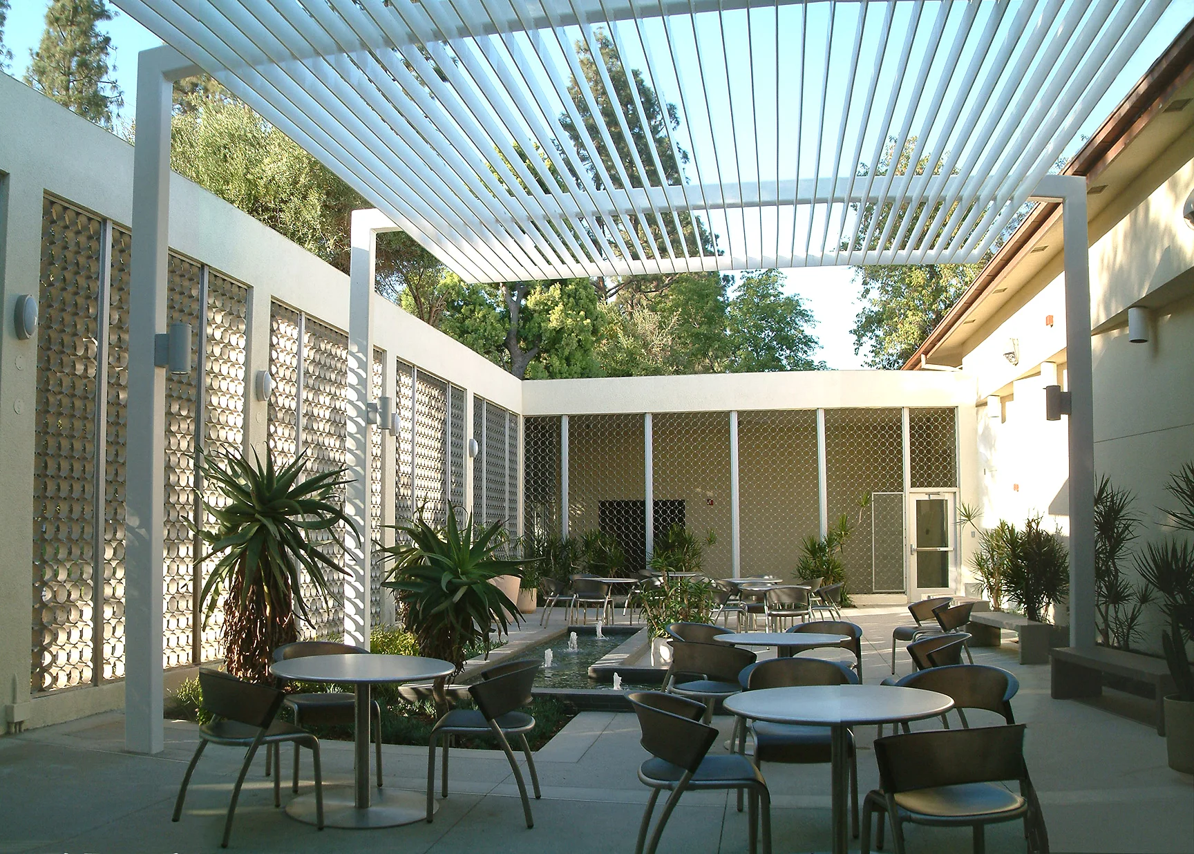04-Courtyard Pan 1 small.jpg