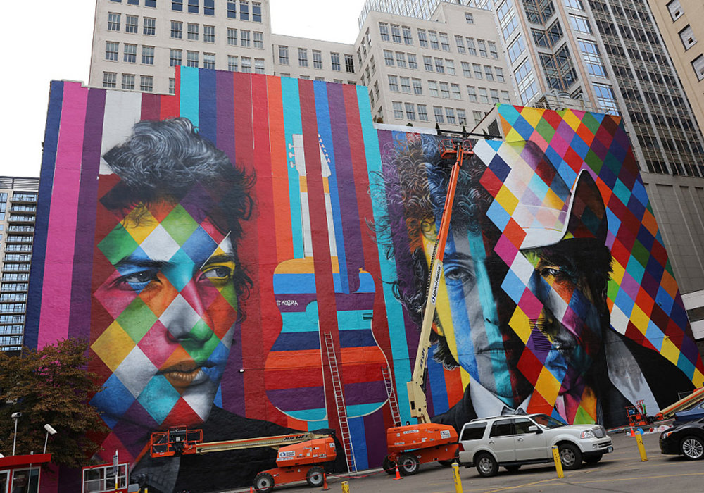  The Bob Dylan mural nears completion, Friday, Sept. 05.&nbsp; 
