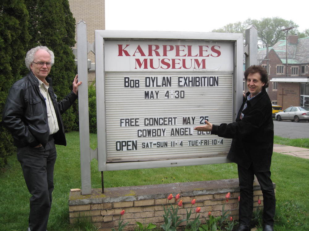  Bill Pagel and Magic Marc / Outside The Karpeles Manuscript Library Museum / Duluth, Minnesota / May 25th, 2016 / Photo by Kathleen    