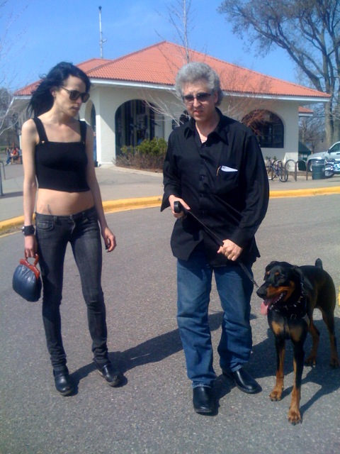  Melanie Ree, Magic Marc and Ruby / Lake Calhoun Park / Minneapolis, Minnesota / April 23rd, 2008 / Photo by Lisa Goldwater 