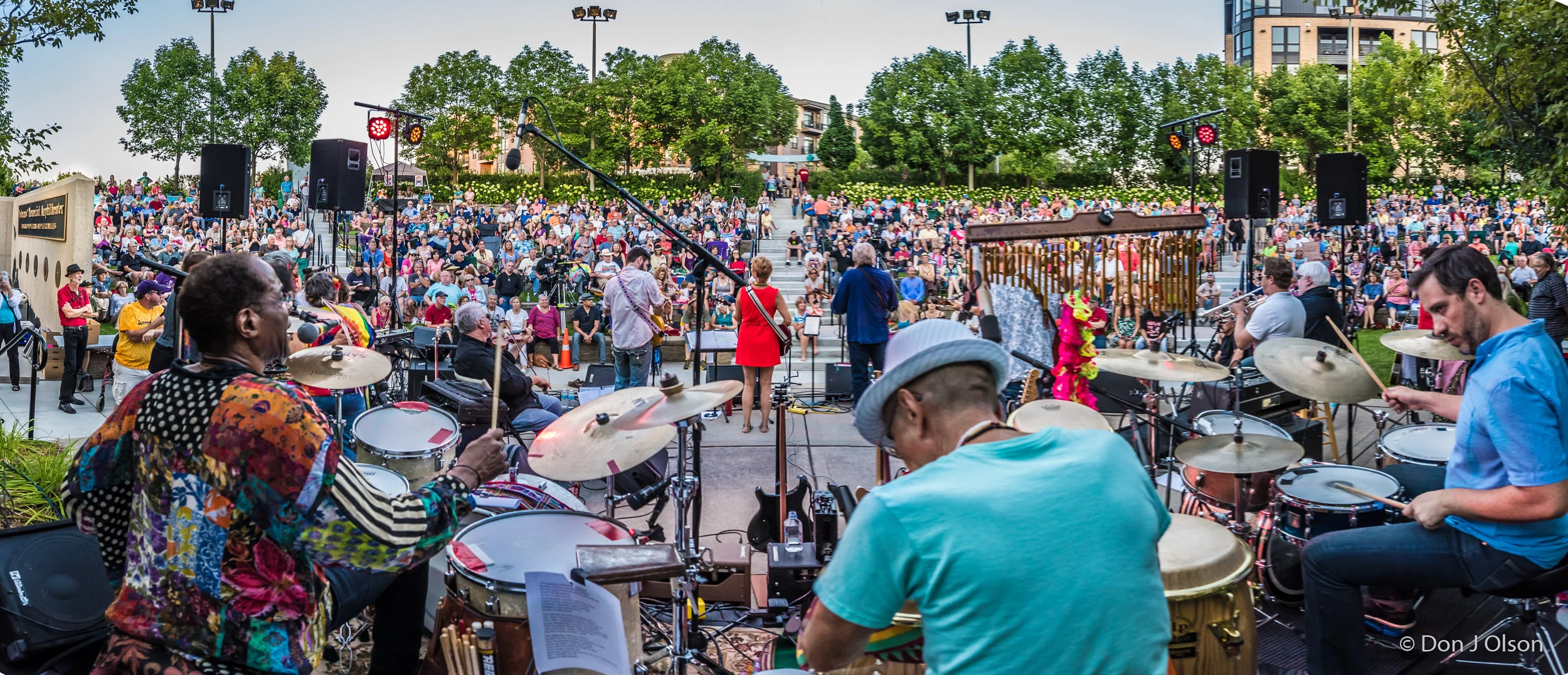 Summer Of Love / The Veterans' Memorial Wolfe Park Amphitheater / St. Louis Park, Minnesota / July 29th, 2017