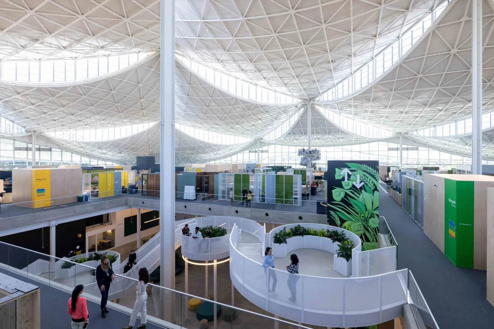 Google-Bay-View-22-04-BIG-THA-2494_2023-08-16-230447_qfdz.jpg