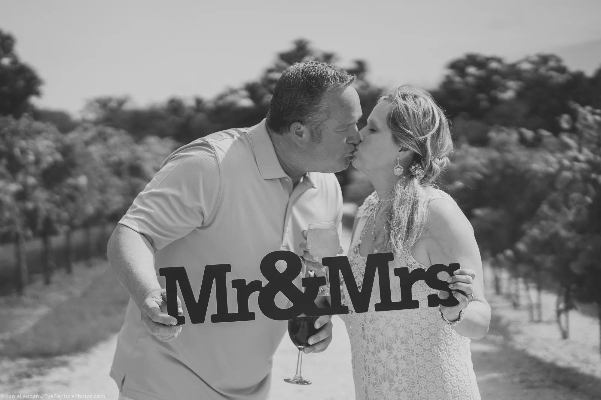 Just married Vinyard Wedding by Daniel Eubank