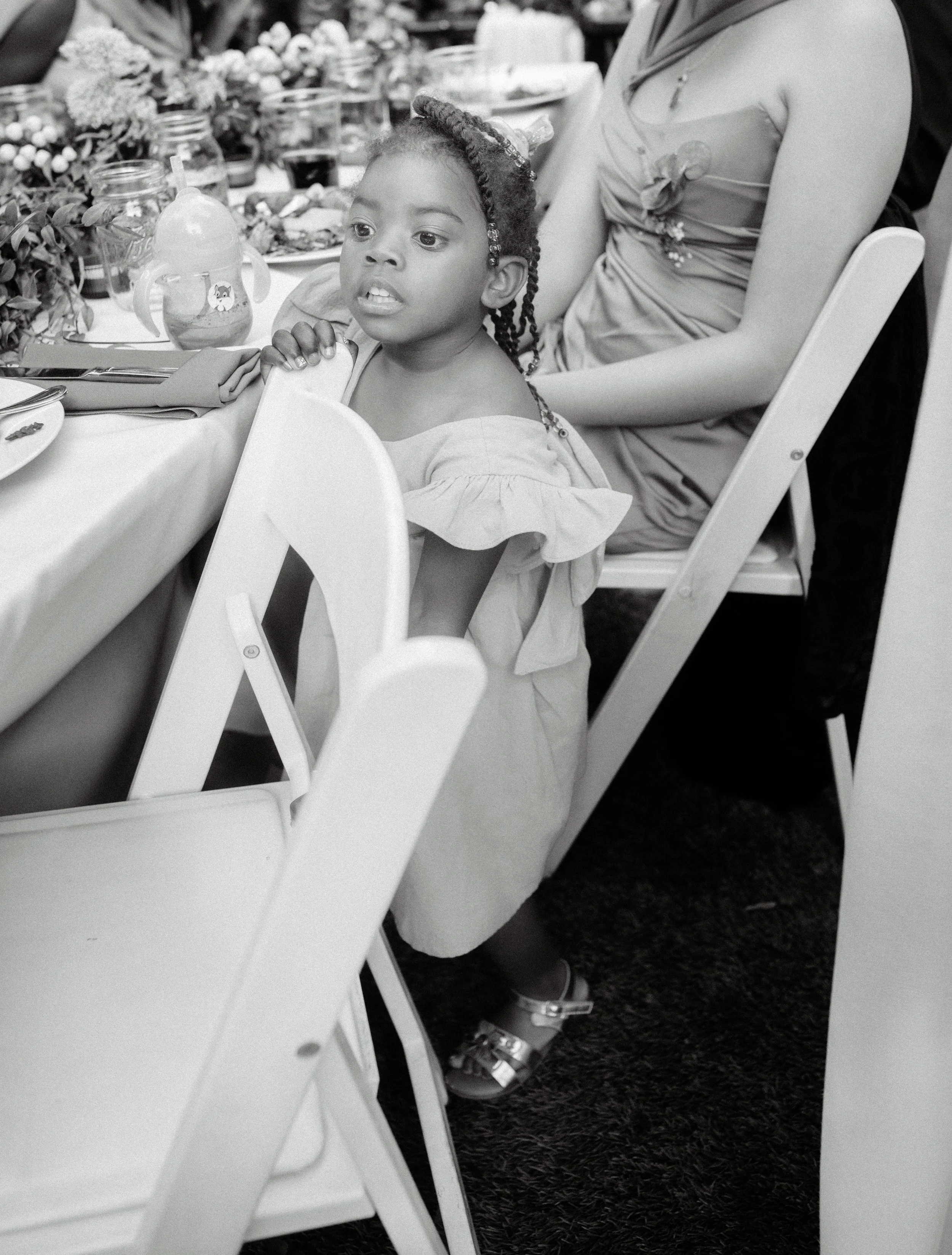 child at a Northern California wedding photographed with a natural and documentary approach by Amira Maxwell.