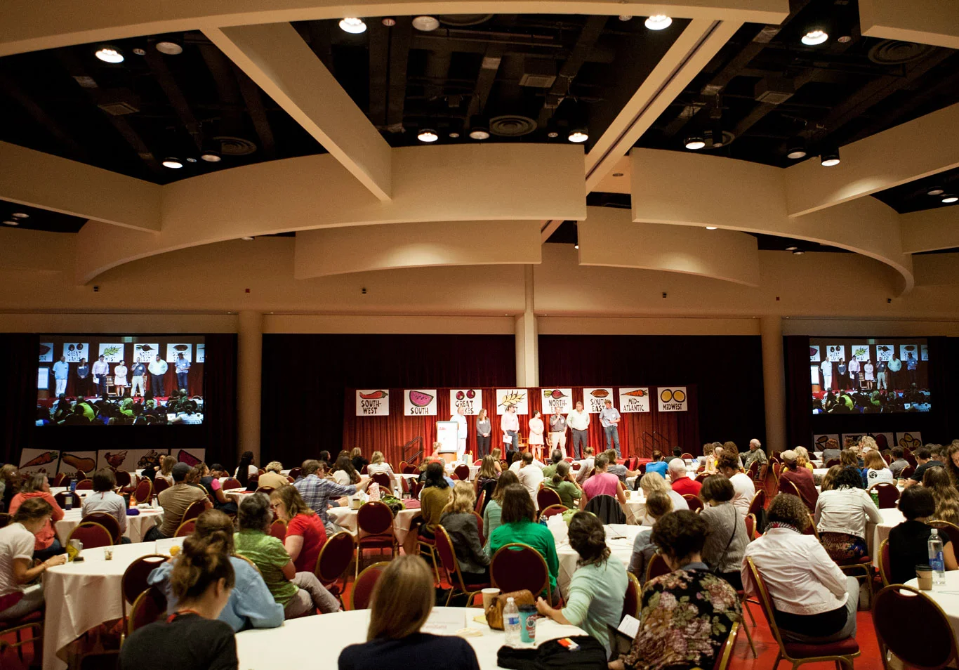Farm2Caf16-Plenary_EmmaCassidy.jpg