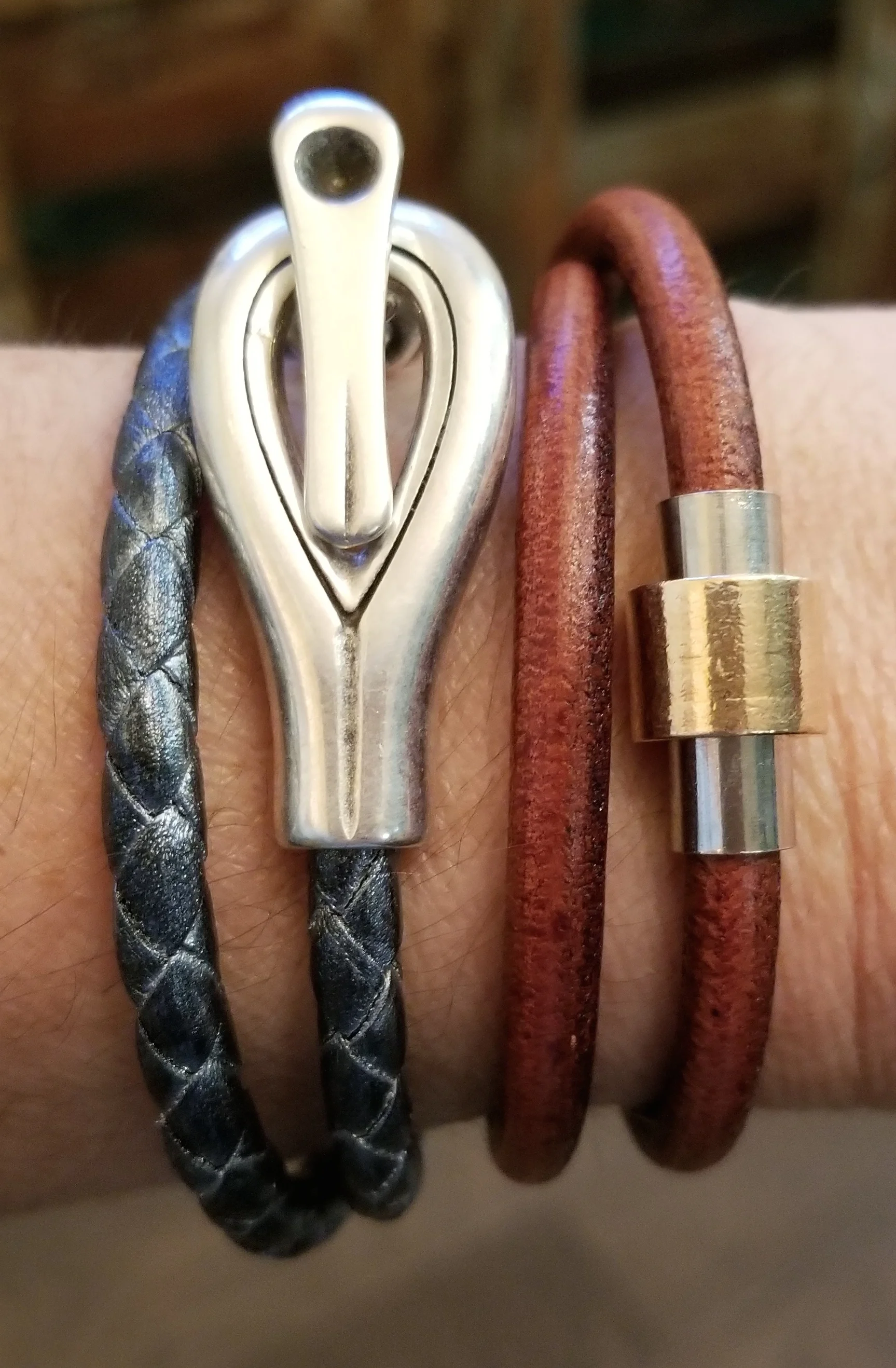 Metallic Gray:Brown Round Wraps.jpeg