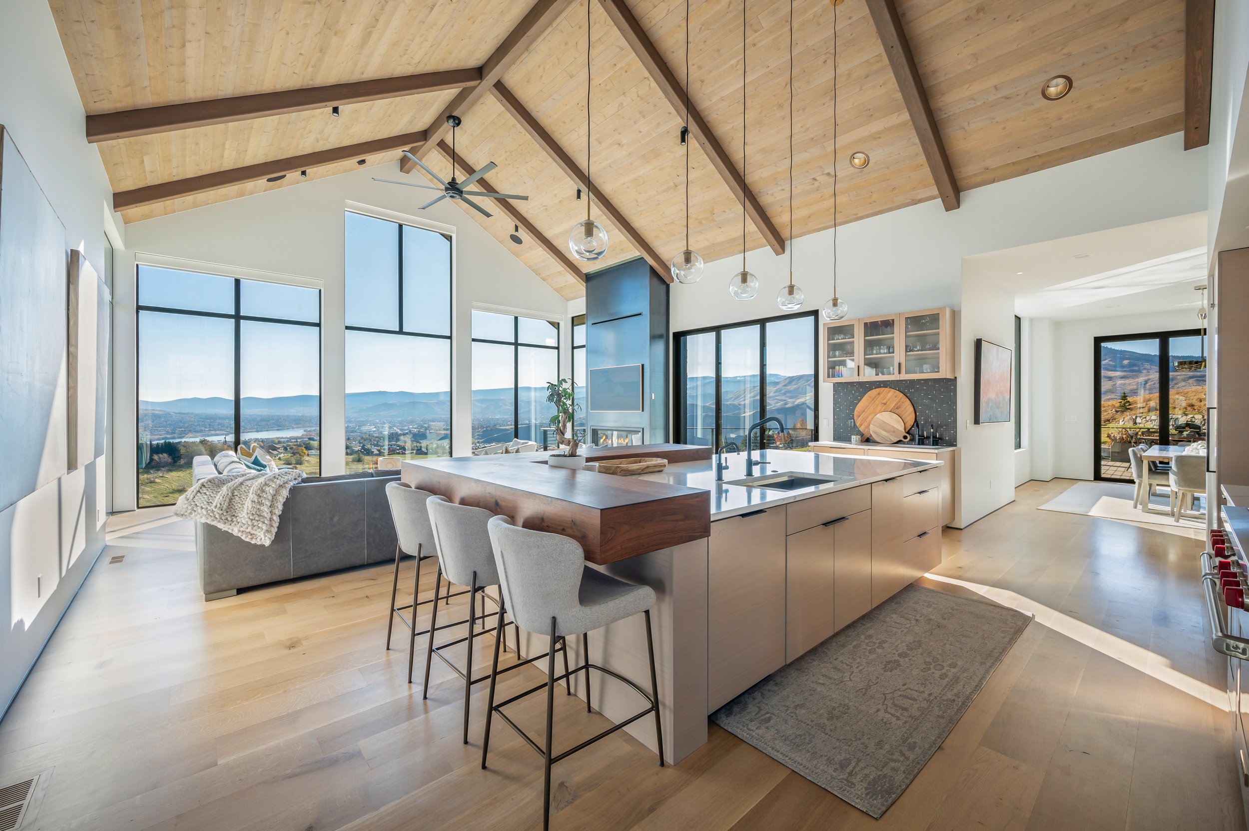 LenssenHomeBuildersAprilDr6769.jpg