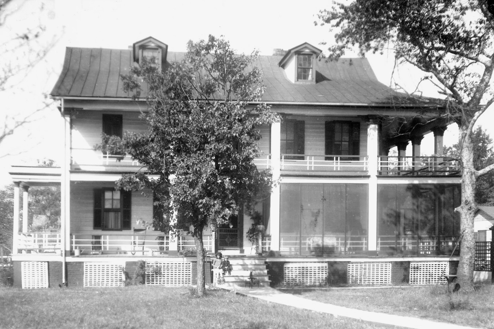 Historical view of Kaminski House before it was expanded. 