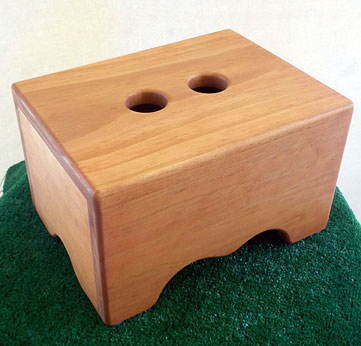 Step stool with Maple stain