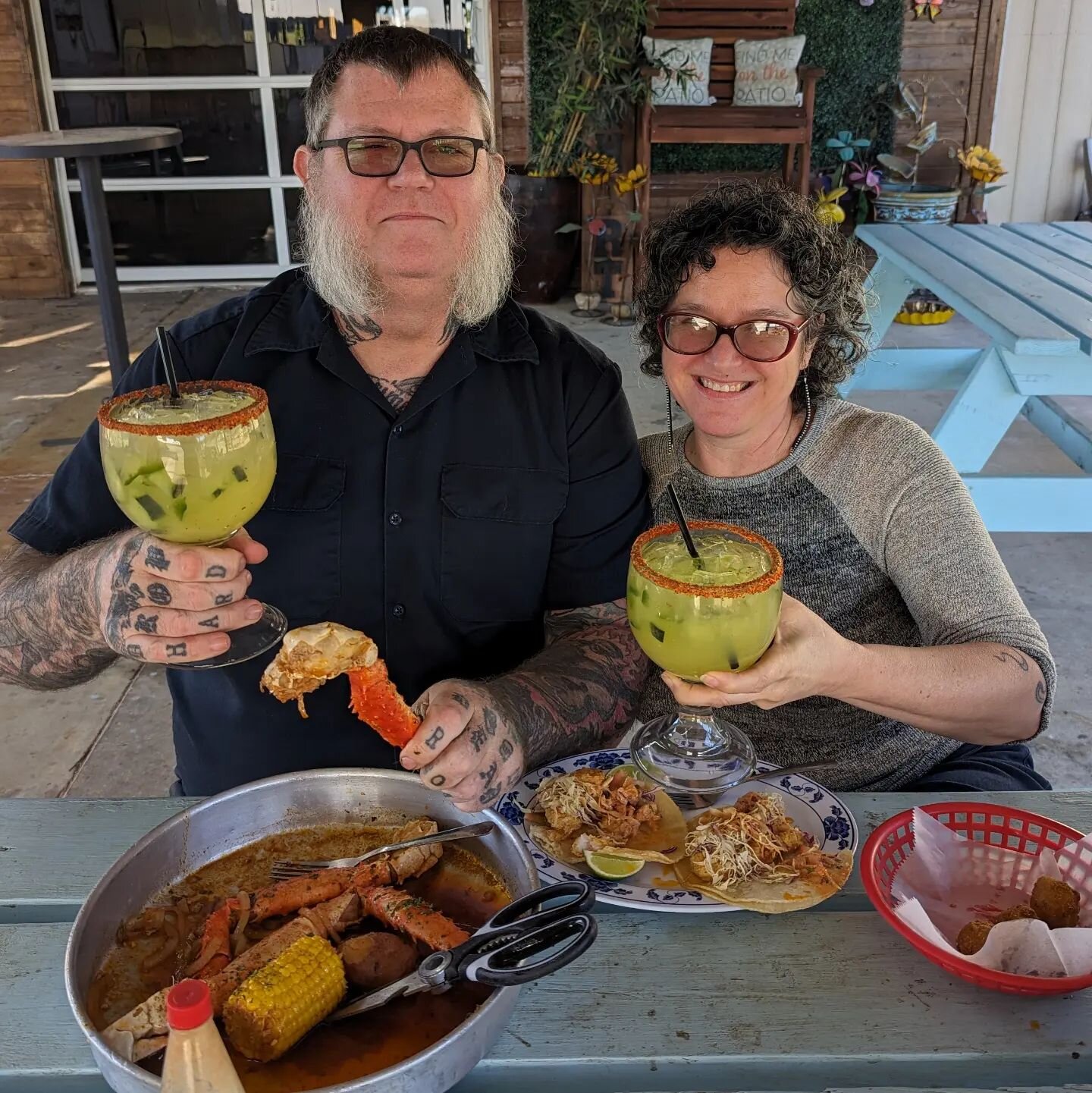 We were having so much fun celebrating our 12th wedding anniversary yesterday we forgot to post the picture we made our favorite waitress at El Rey take of us when she brought us the most delicious cucumber jalapeno margaritas ever to go with our cra