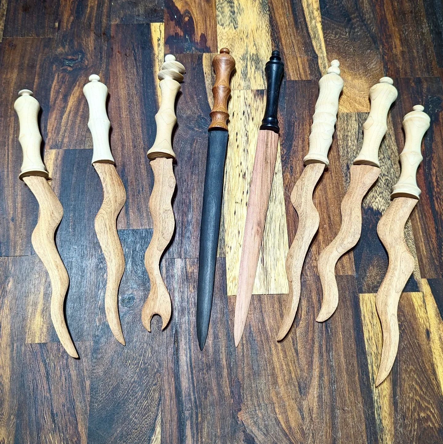 Some altar knives ready for glue up and finish. They will be for sale at @austinwitchfest this Sunday at Palmer Event Center from 10pm to 6 pm. Come on down and support local Austin witches, artists, and vendors.

#athame #altar #witch #handmade #kni