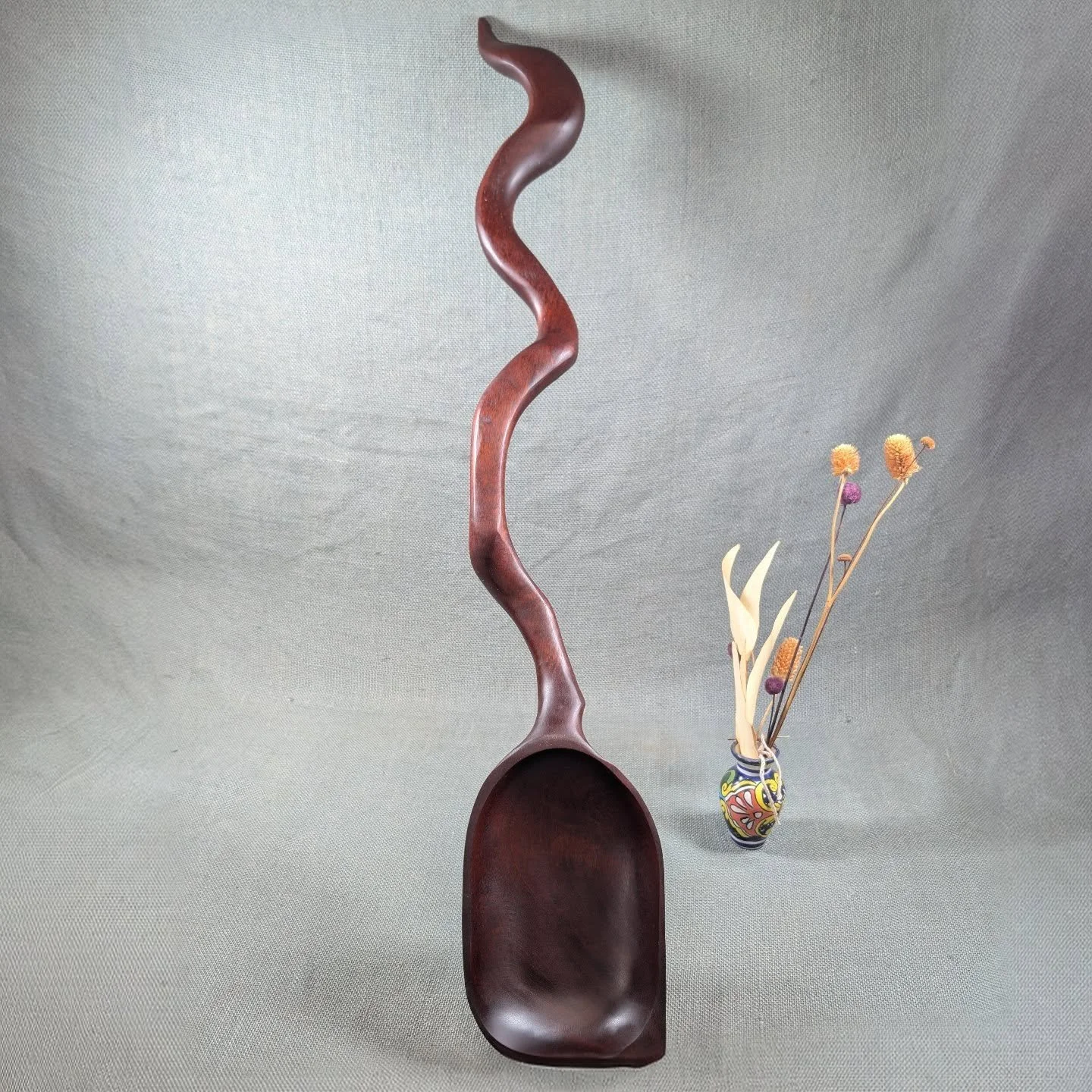 LARGE Beautiful Mahogany Spoon 🥄33 inches tall❗ We've made a few of these cauldron spoons and love it when they find a forever home ❤️
#woodspoon #woodcarving #witchythings #kitchenwitch #cauldronspoon